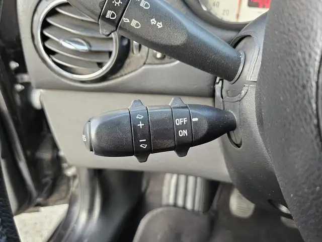 Alfa Romeo GT view 14