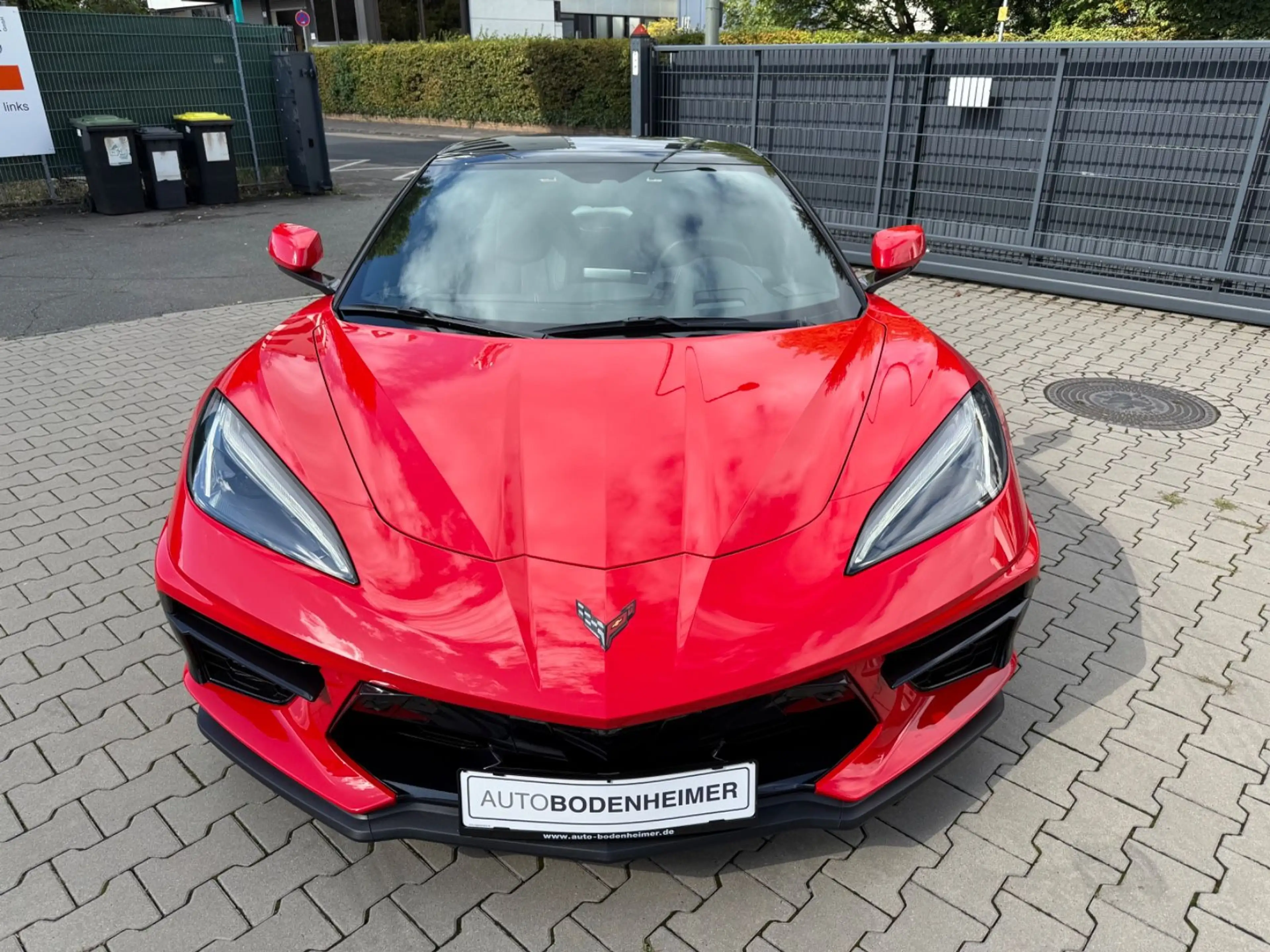 Corvette C8 Stingray Cabrio 2LT 6.2-V8 | 6tkm·1.Hd·DE·SH — photo 2