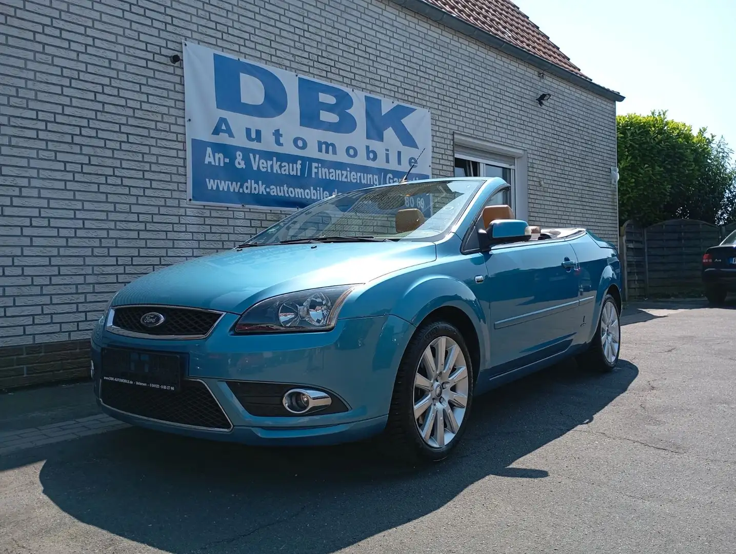 Ford Focus Cabrio Titanium Leder Klima SHZ PDC Blauw - 1