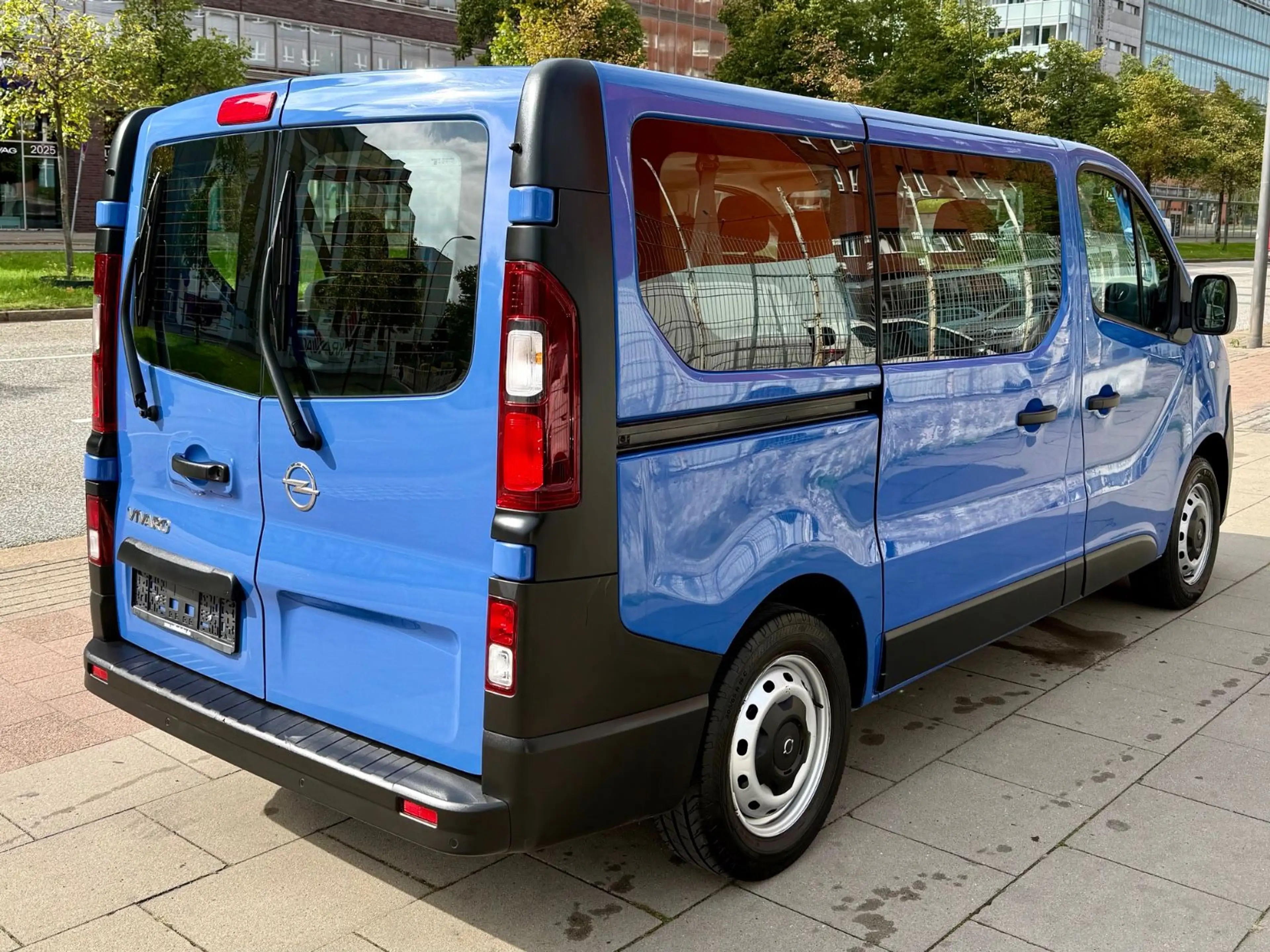 Opel Vivaro B Kasten/Kombi Combi L1H1  2,7t * 1 HAND — photo 12