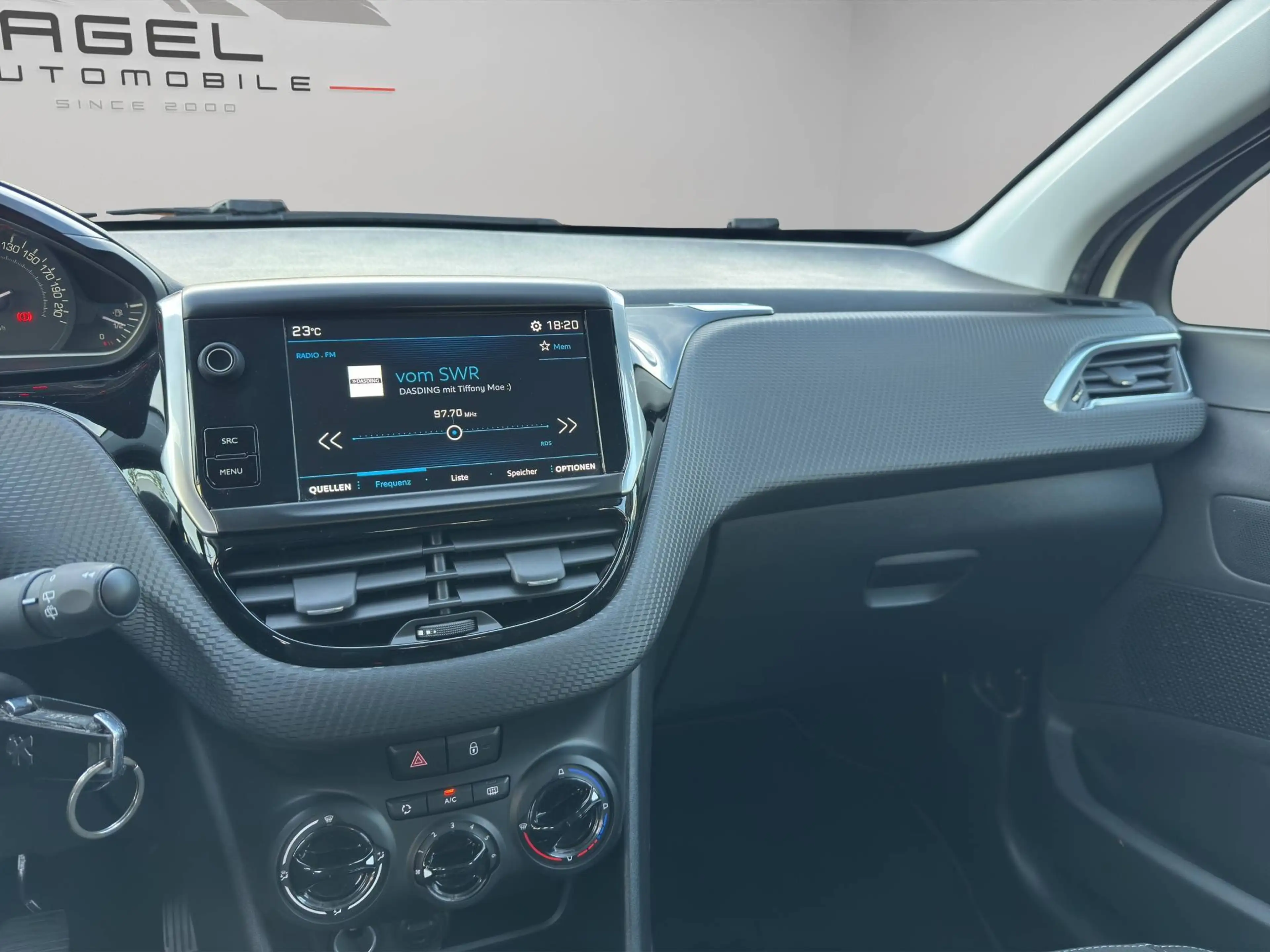 Peugeot 2008 Active*Sitzheizung*Kamera*Xenon* — photo 15
