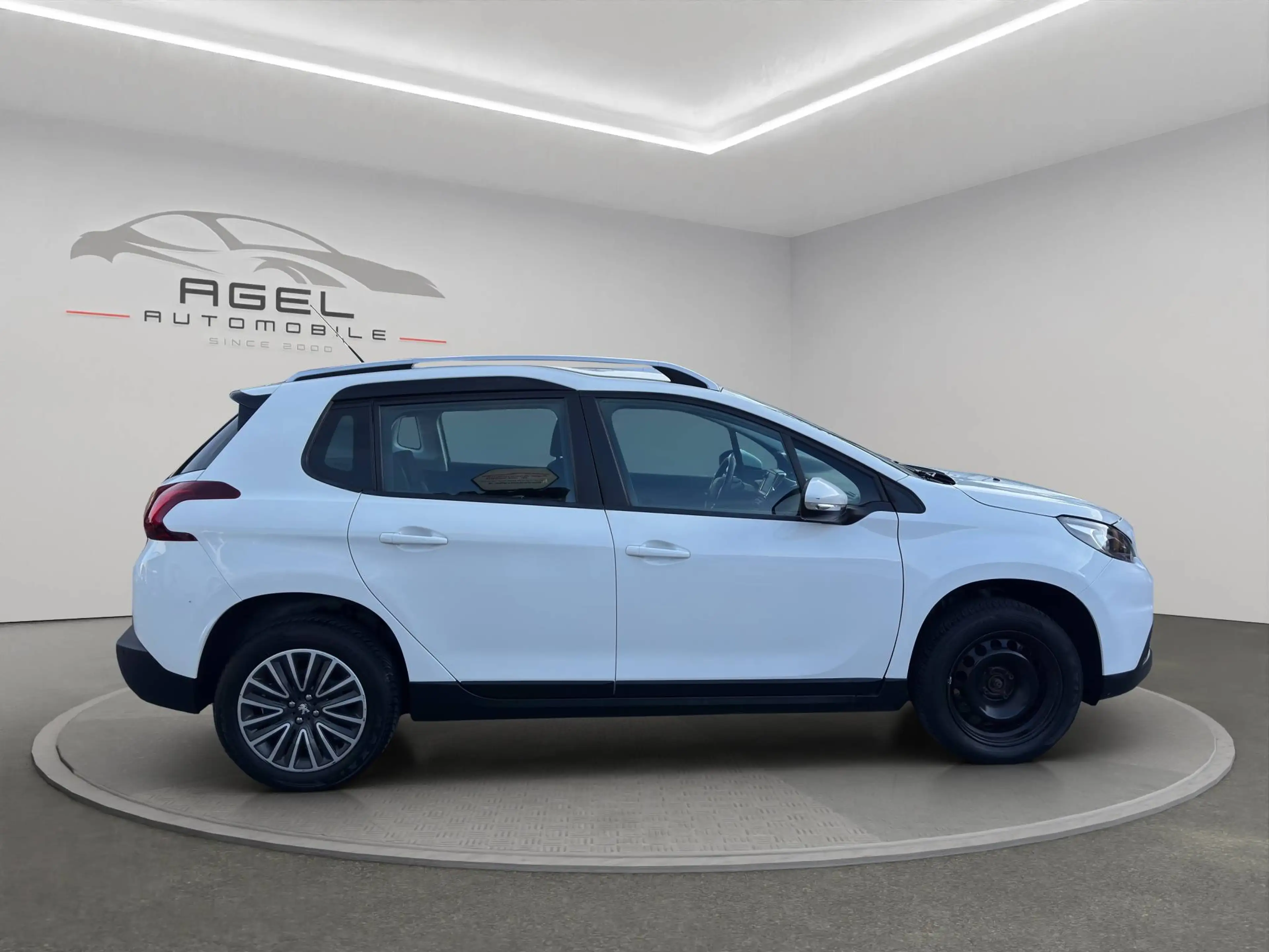 Peugeot 2008 Active*Sitzheizung*Kamera*Xenon* — photo 7