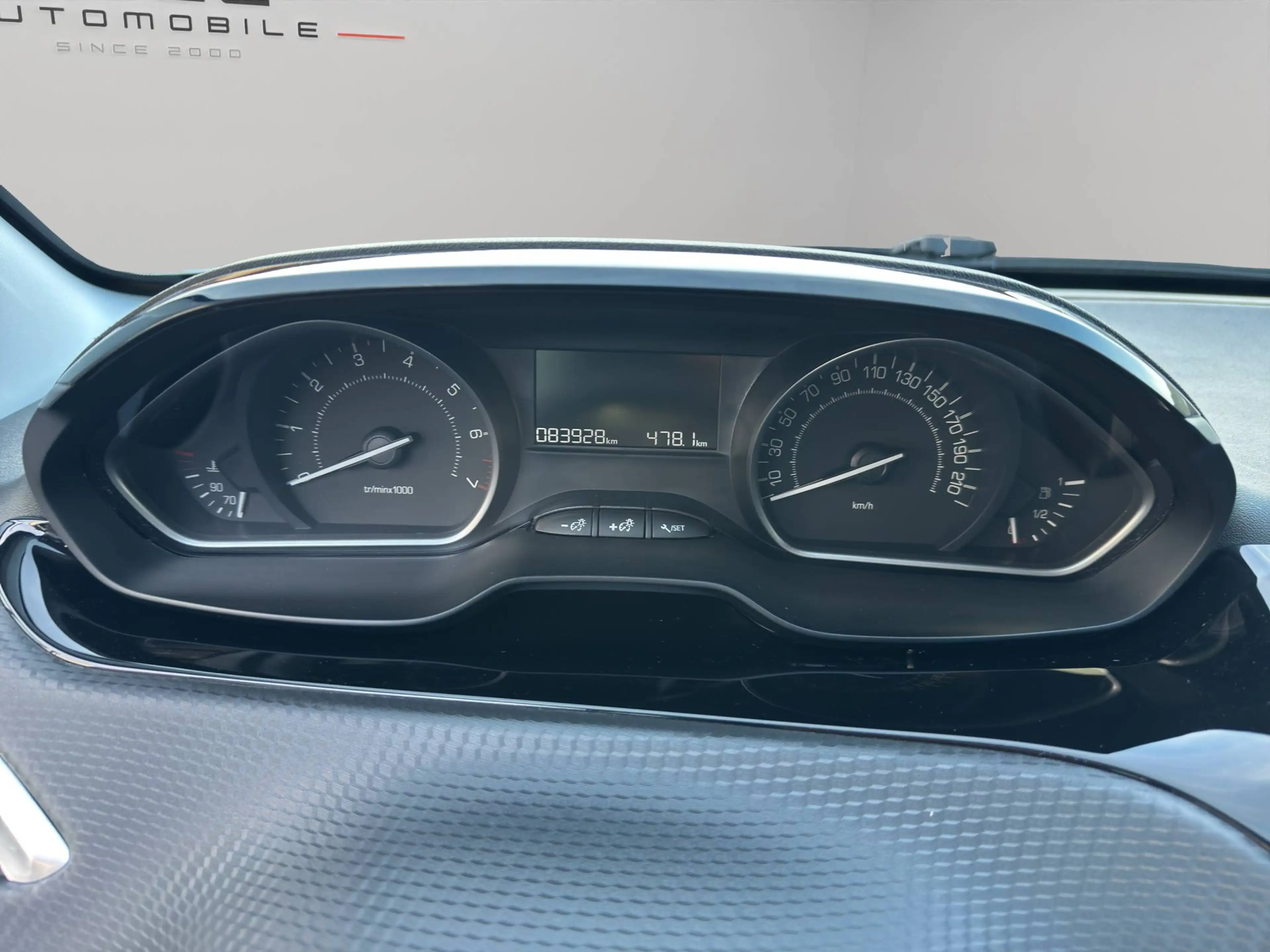 Peugeot 2008 Active*Sitzheizung*Kamera*Xenon* — photo 11