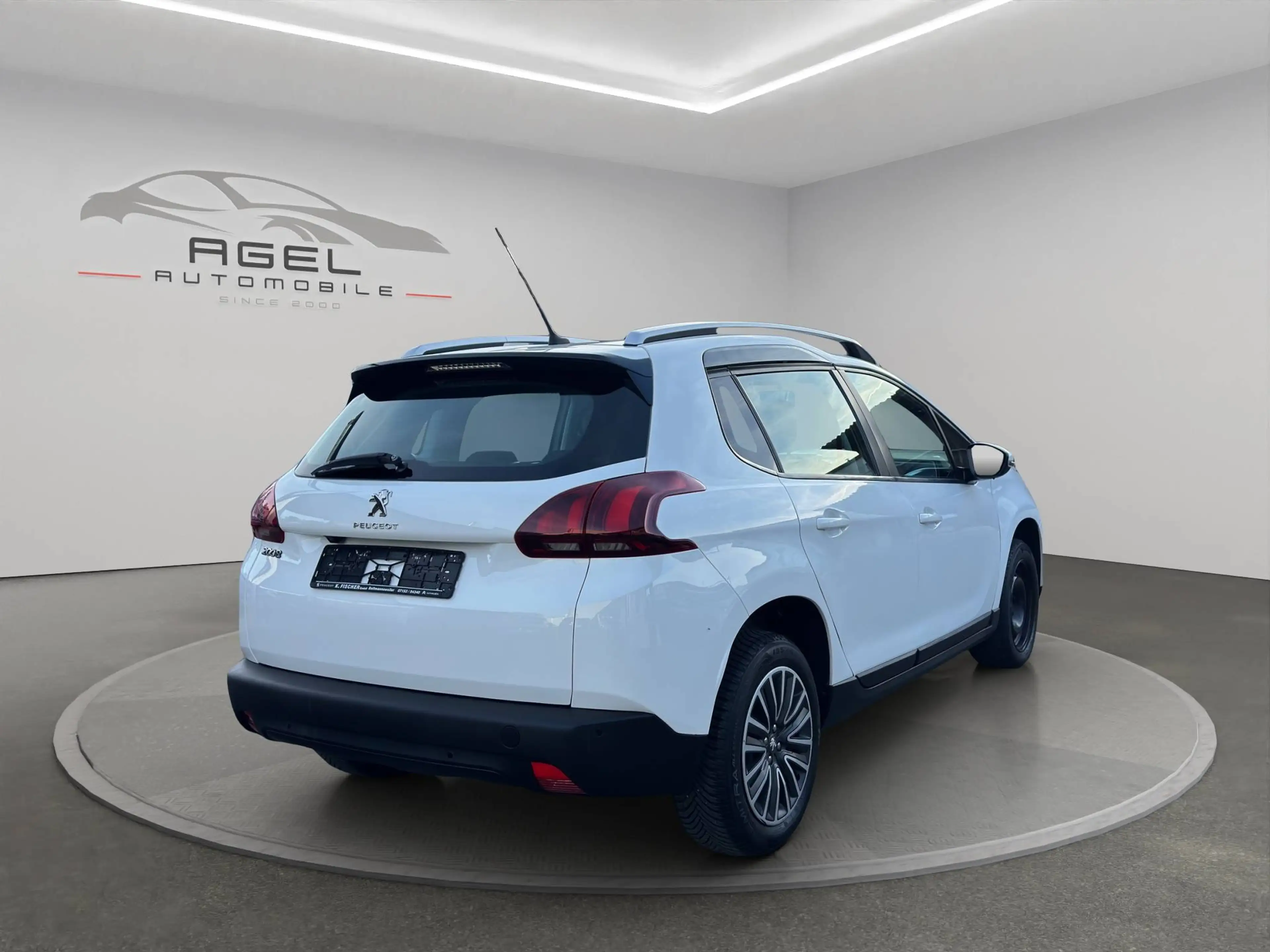Peugeot 2008 Active*Sitzheizung*Kamera*Xenon* — photo 6