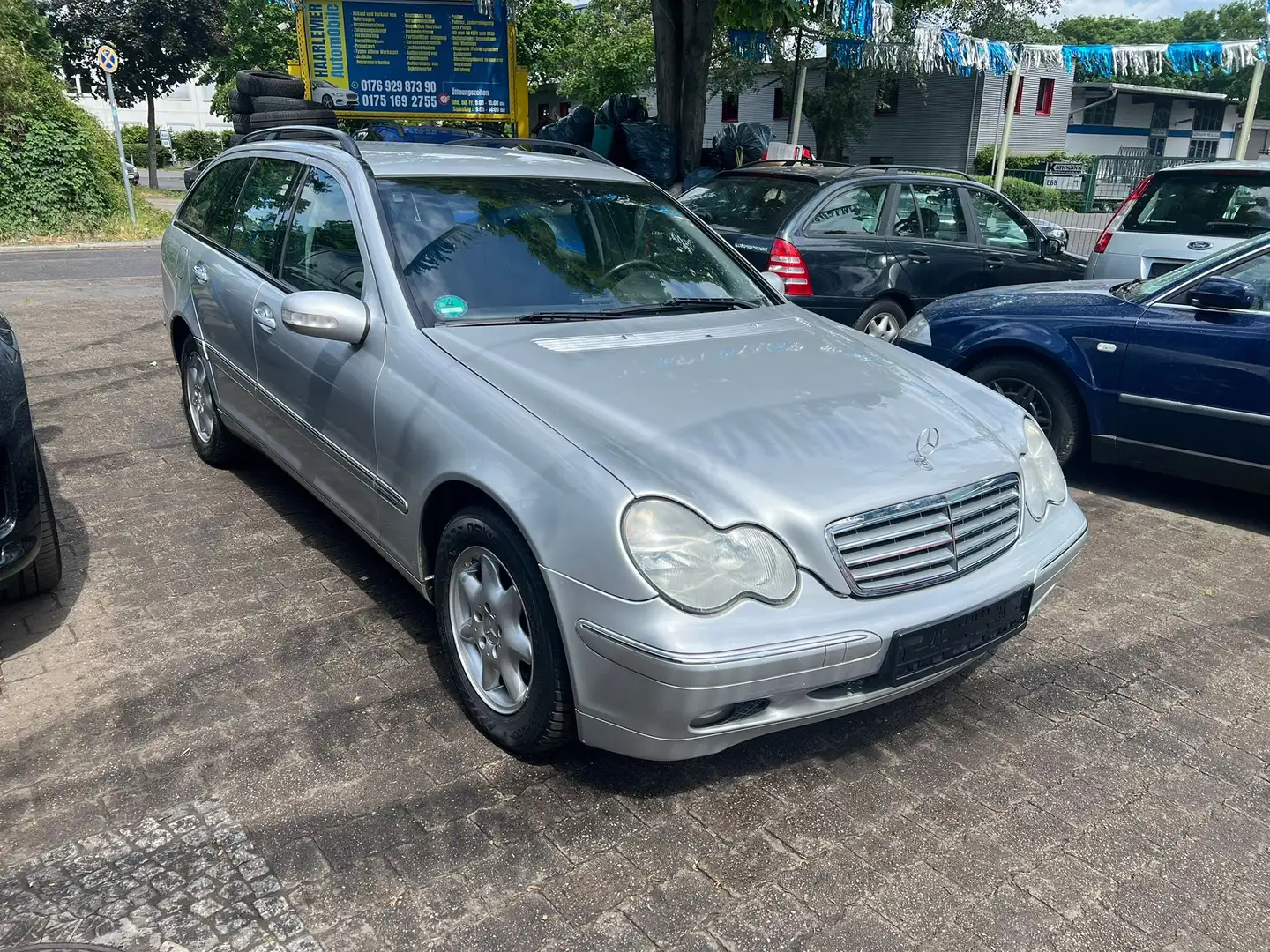 Mercedes-Benz C 180 T-Modell Kompressor Automatik Tüv Neu 06.2027 Šedá - 2