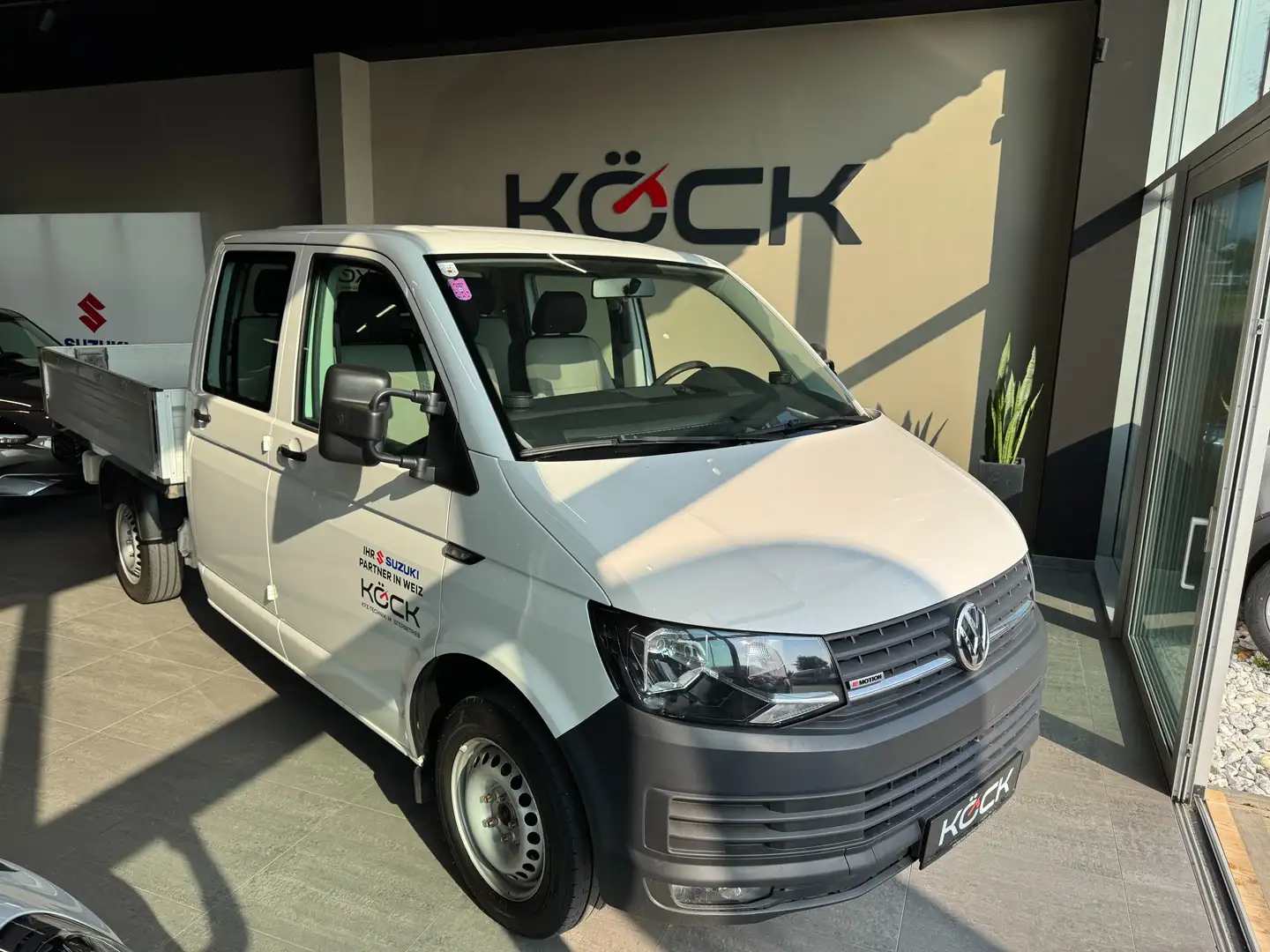 Volkswagen T6 Transporter Pritsche Doppelkabine LR 4Motion Netto €18325.- Weiß - 1