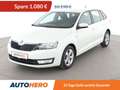 Skoda Rapid/Spaceback 1.2 TSI Ambition*PDC*SHZ*KLIMA*GARANTIE* Weiß - thumbnail 1