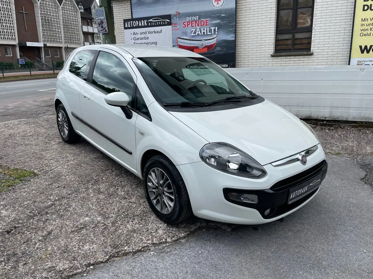 Fiat Punto Evo 1.4 MyLife / 2.Hand / Klima / Start-Stop System / Weiß - 1