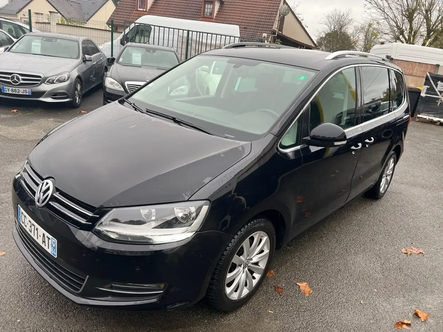 Volkswagen Sharan 2.0 TDI 140CH BLUEMOTION FAP CARAT DSG6 Noir - 2