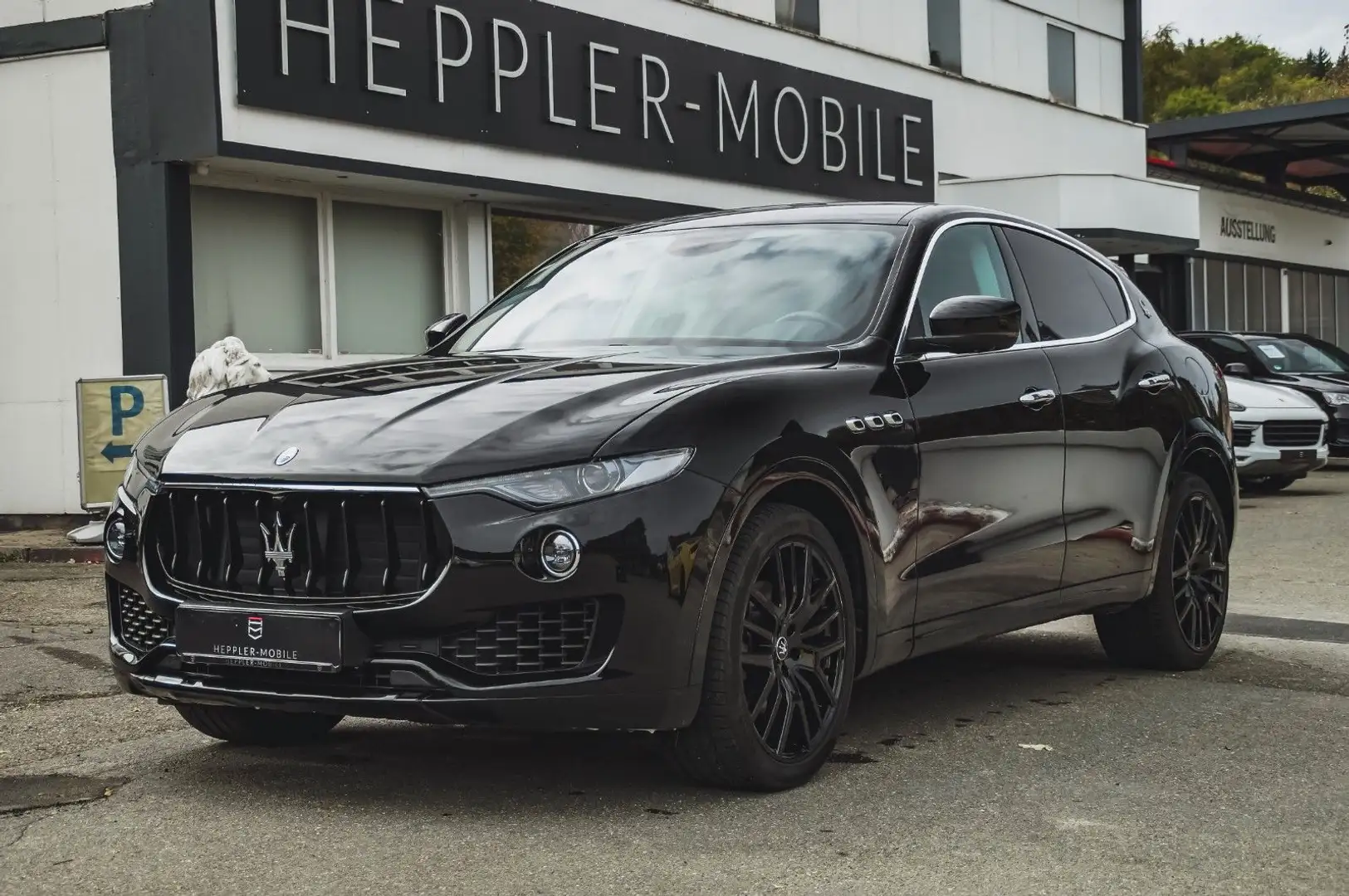 Maserati Levante 3.0 V6 Q4, SZH, 360°, Memory, Luftfahr. Negro - 2