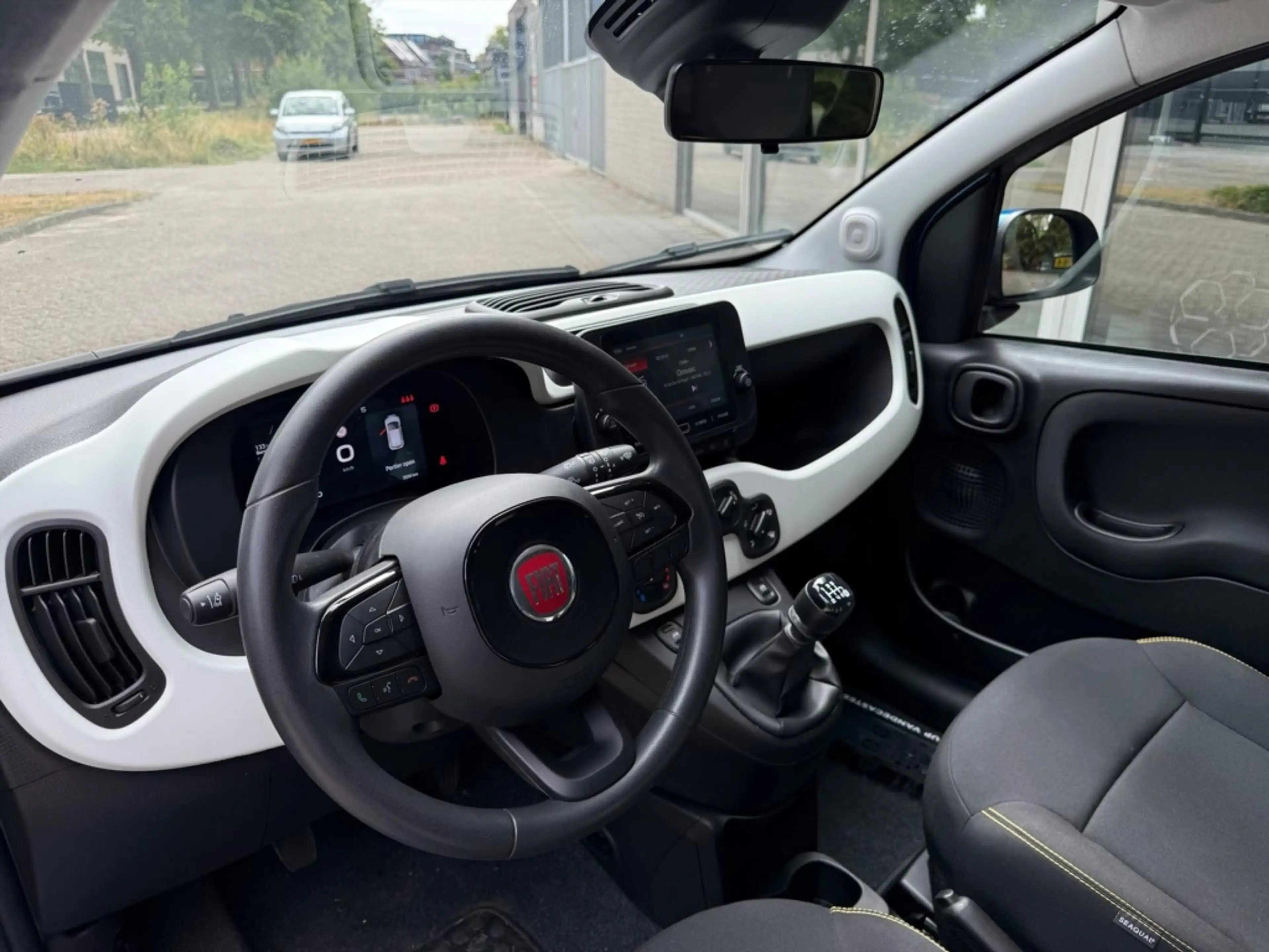 Fiat Pandina 1.0 70pk Cross — photo 8
