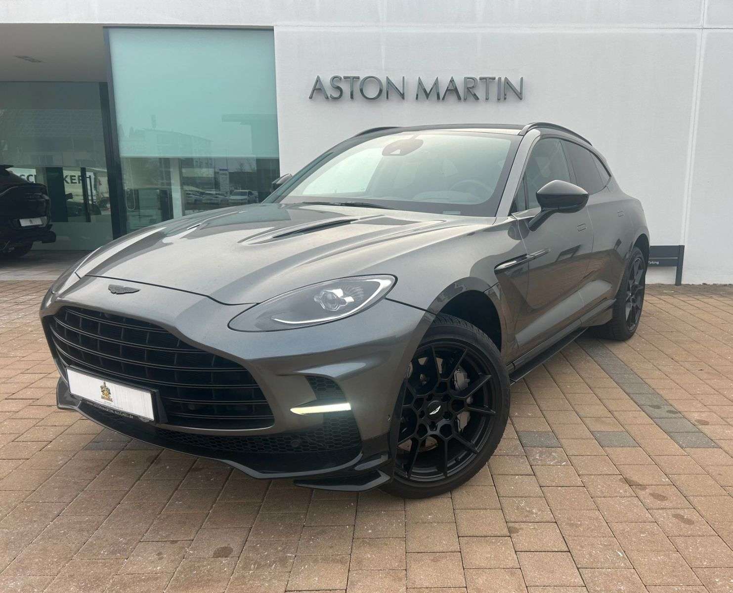 Second hand Aston Martin Dbx 4.0