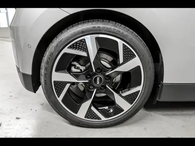 Mini Cooper Se view 8