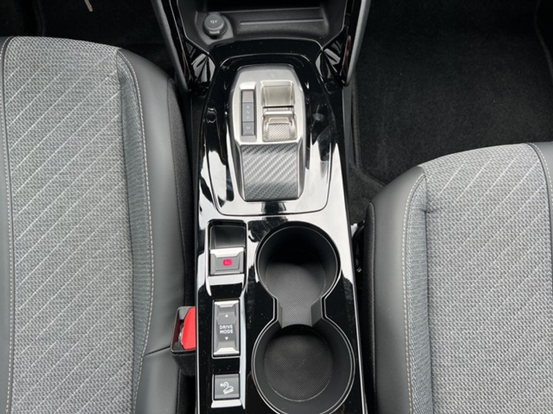 Peugeot 2008 (P1)(11.2019->) Allure — photo 11
