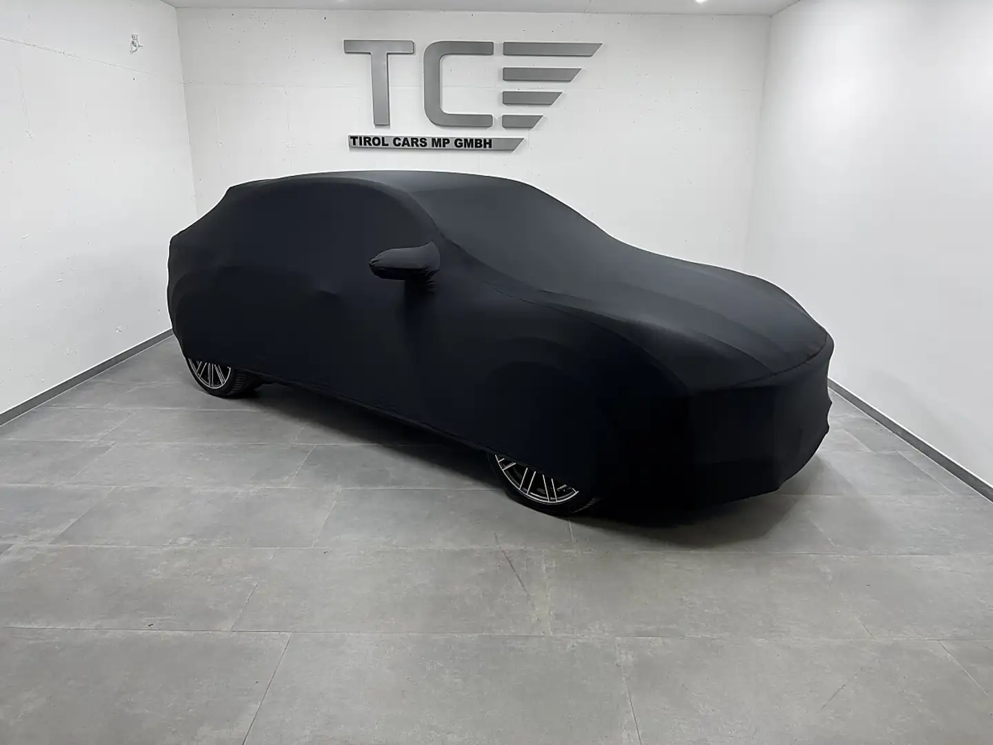 BMW 530 e xDrive Touring Aut. M Paket, AHK, DAB, ACC, ... Schwarz - 1