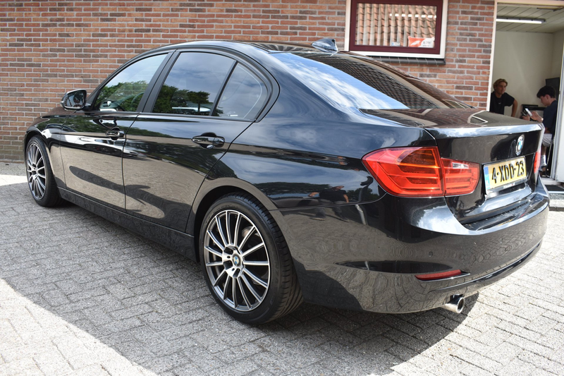 BMW 320 3-serie 320d EfficientDynamics Edition Executive ' — photo 15