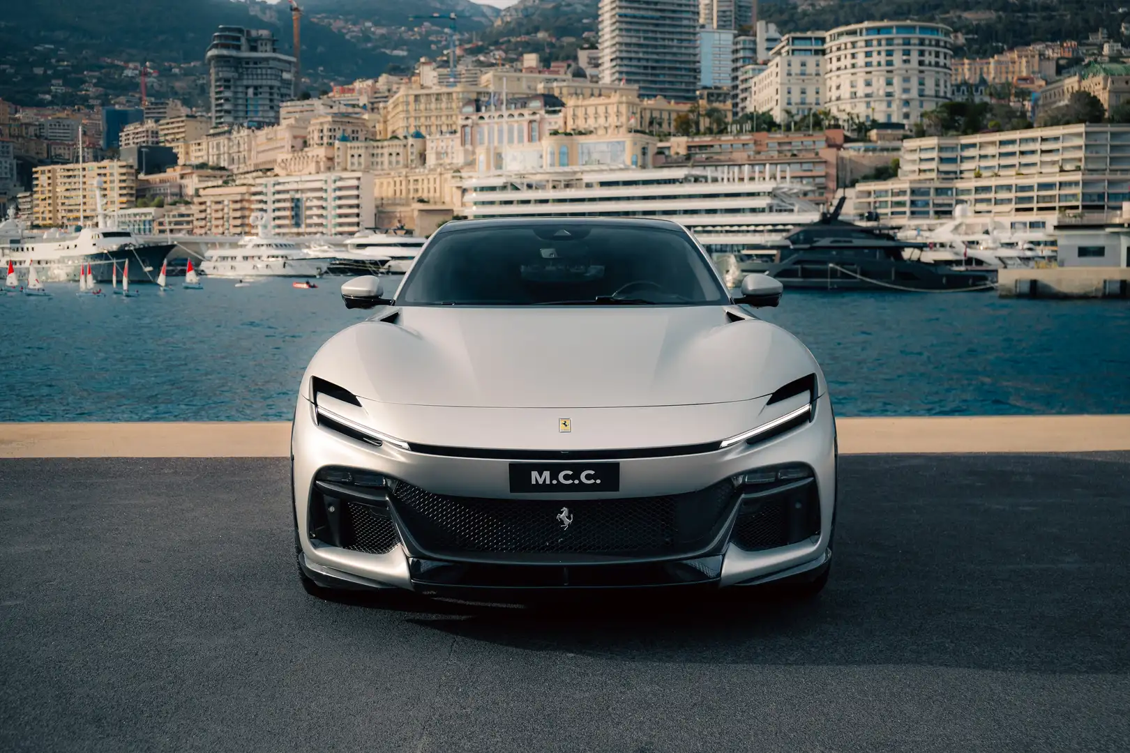 Ferrari Purosangue Atelier - Grigio Abu Dhabi Opaco Silber - 2