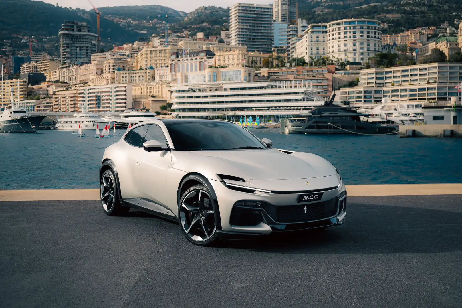 Ferrari Purosangue Atelier - Grigio Abu Dhabi Opaco Silber - 1