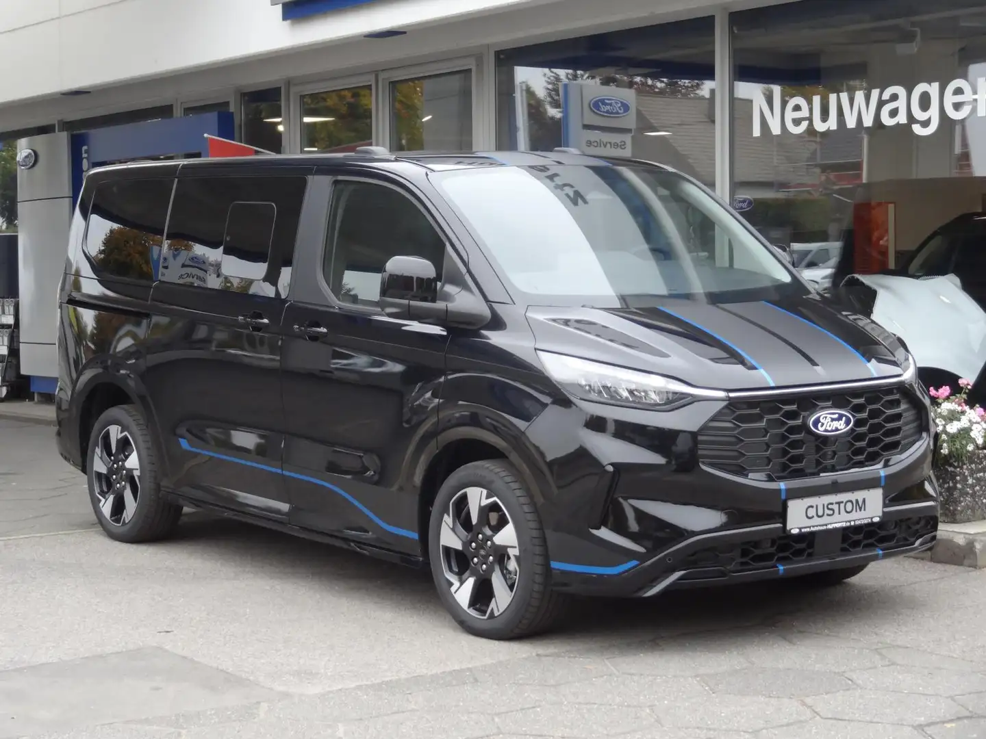 Ford Tourneo Custom L1 Sport AUT AHK 19"LMR Navi TWA Schwarz - 2