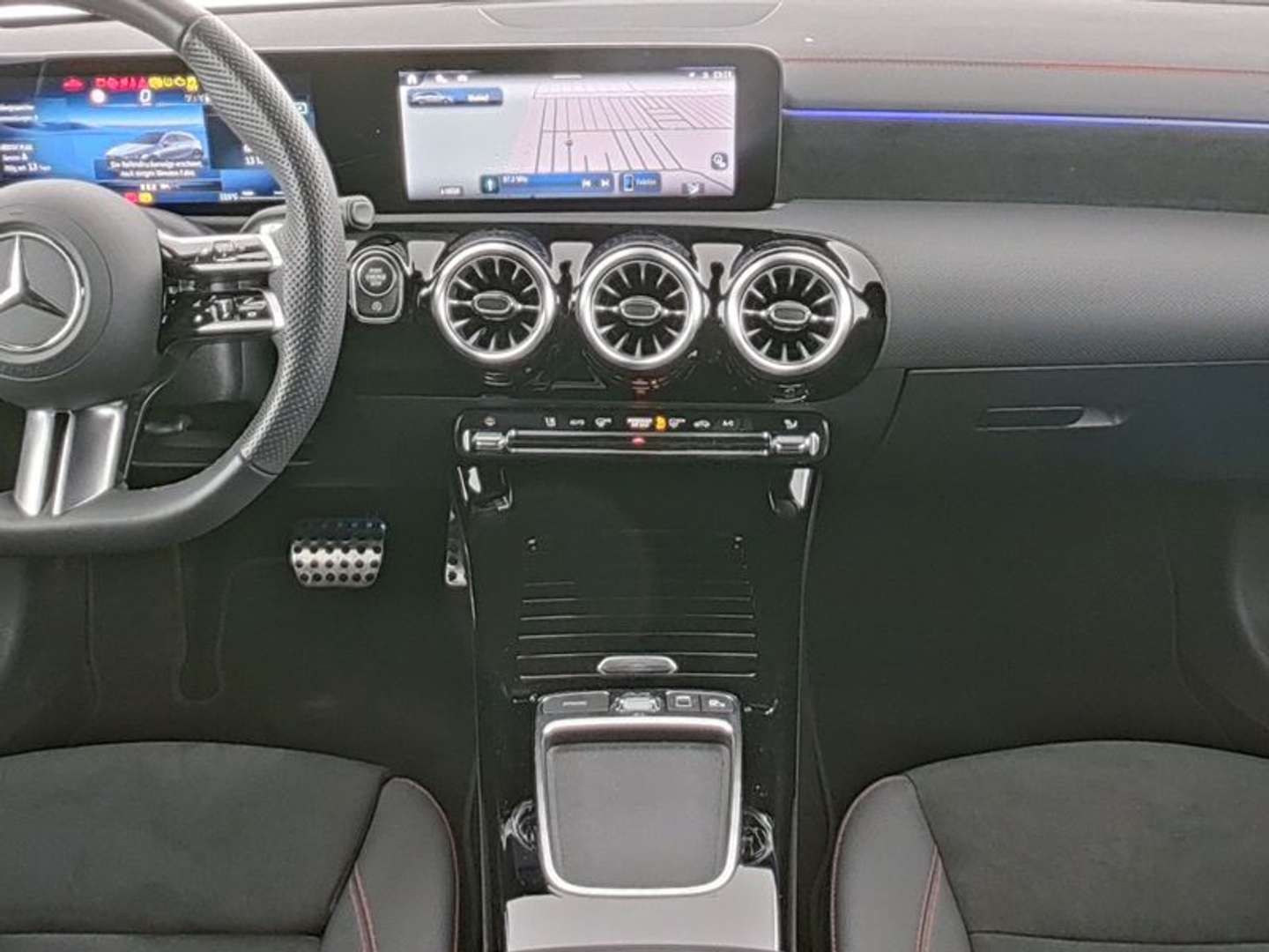 Mercedes CLA 200 200 Night Edition -  - Joinsteer - #4