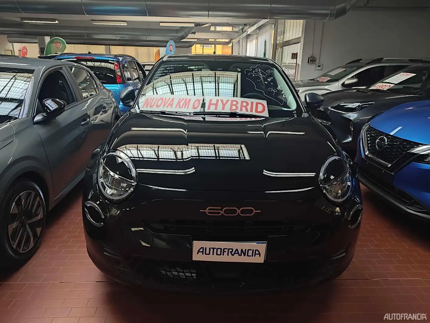 Fiat 600 1.2 100CV HYBRID CAMBIO AUTOMATICO Nero - 1