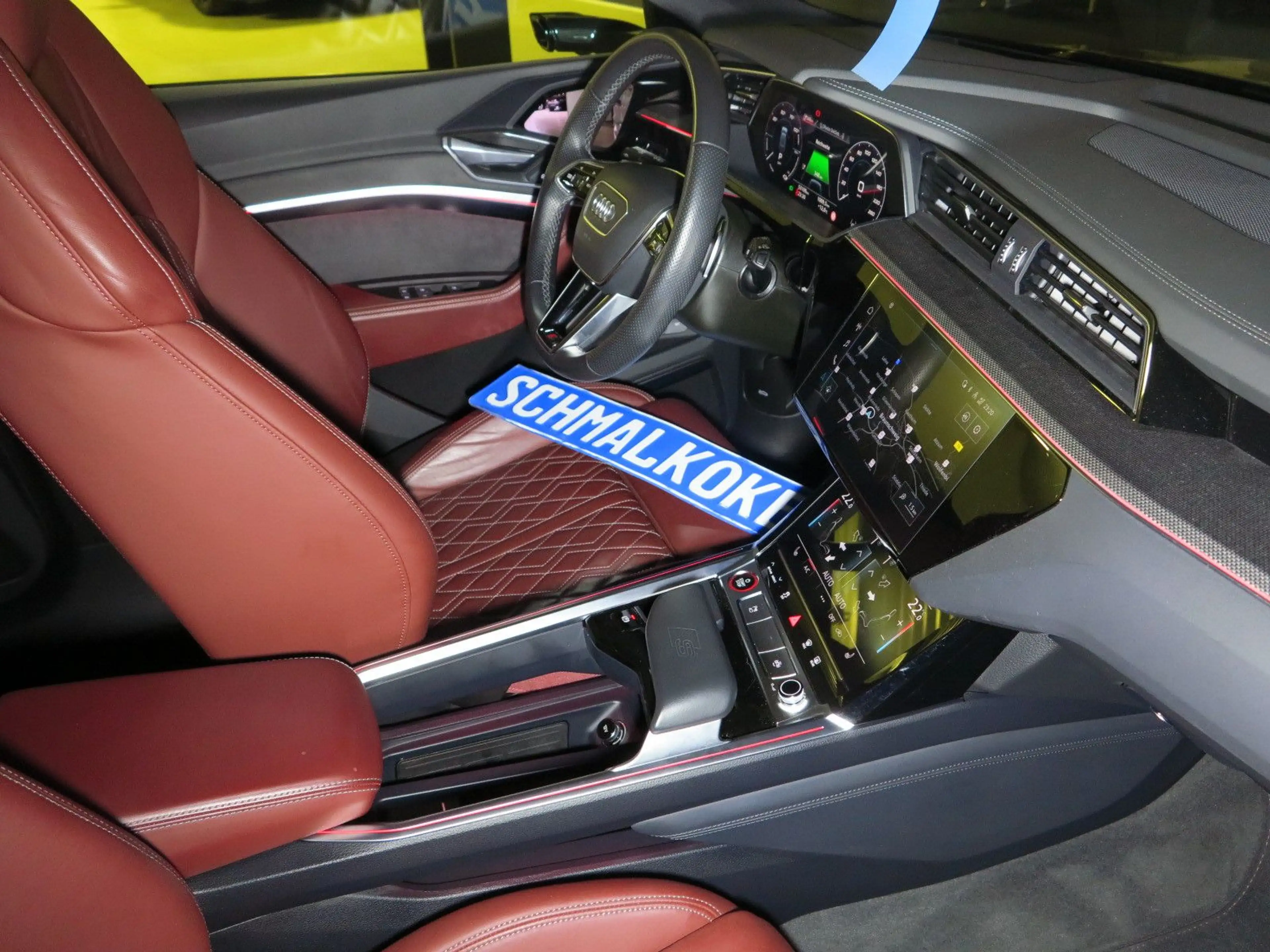 Audi e-tron S quattro 90% SoH Leder DAB ACC LM22 — photo 5