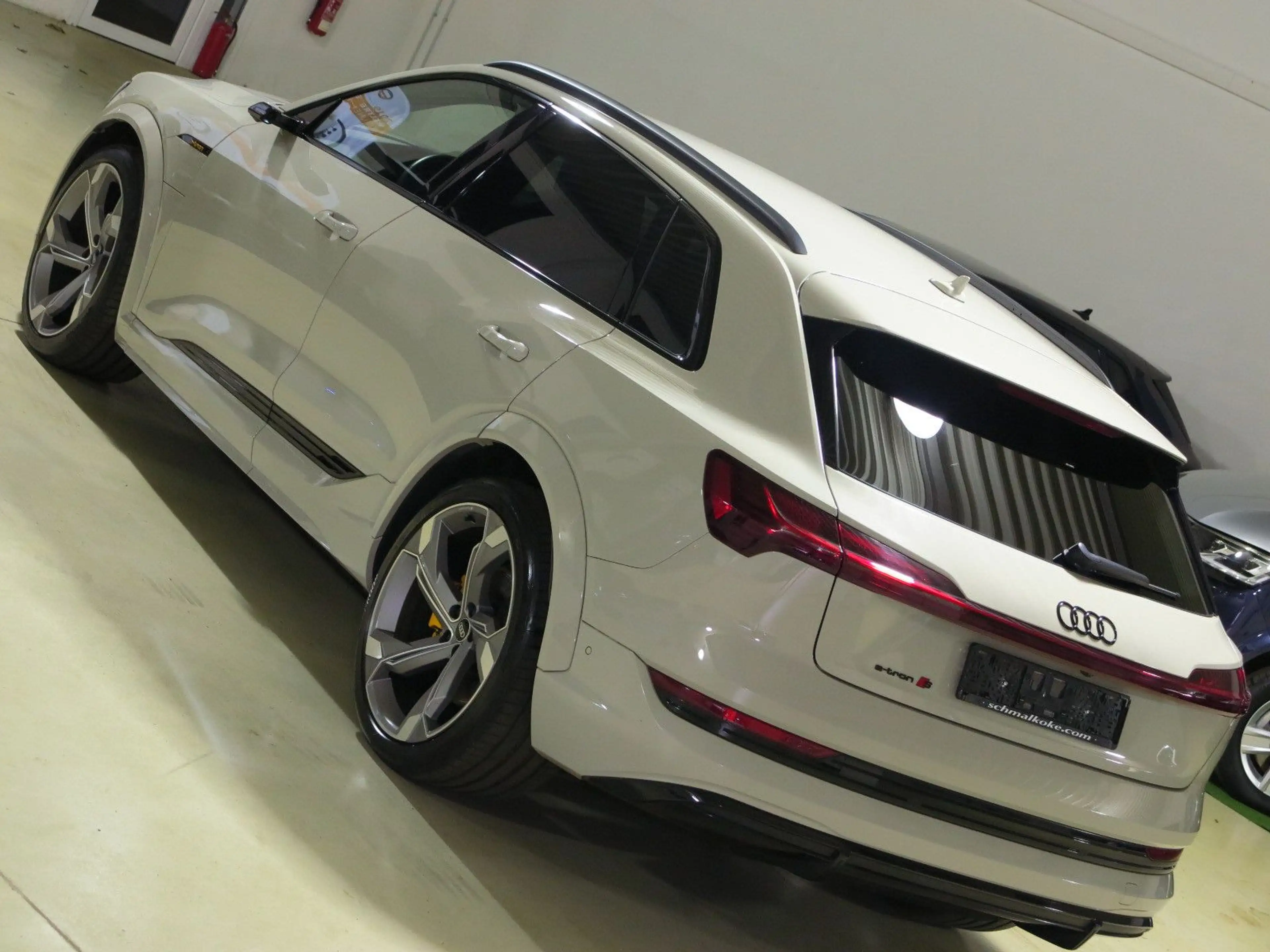 Audi e-tron S quattro 90% SoH Leder DAB ACC LM22 — photo 11
