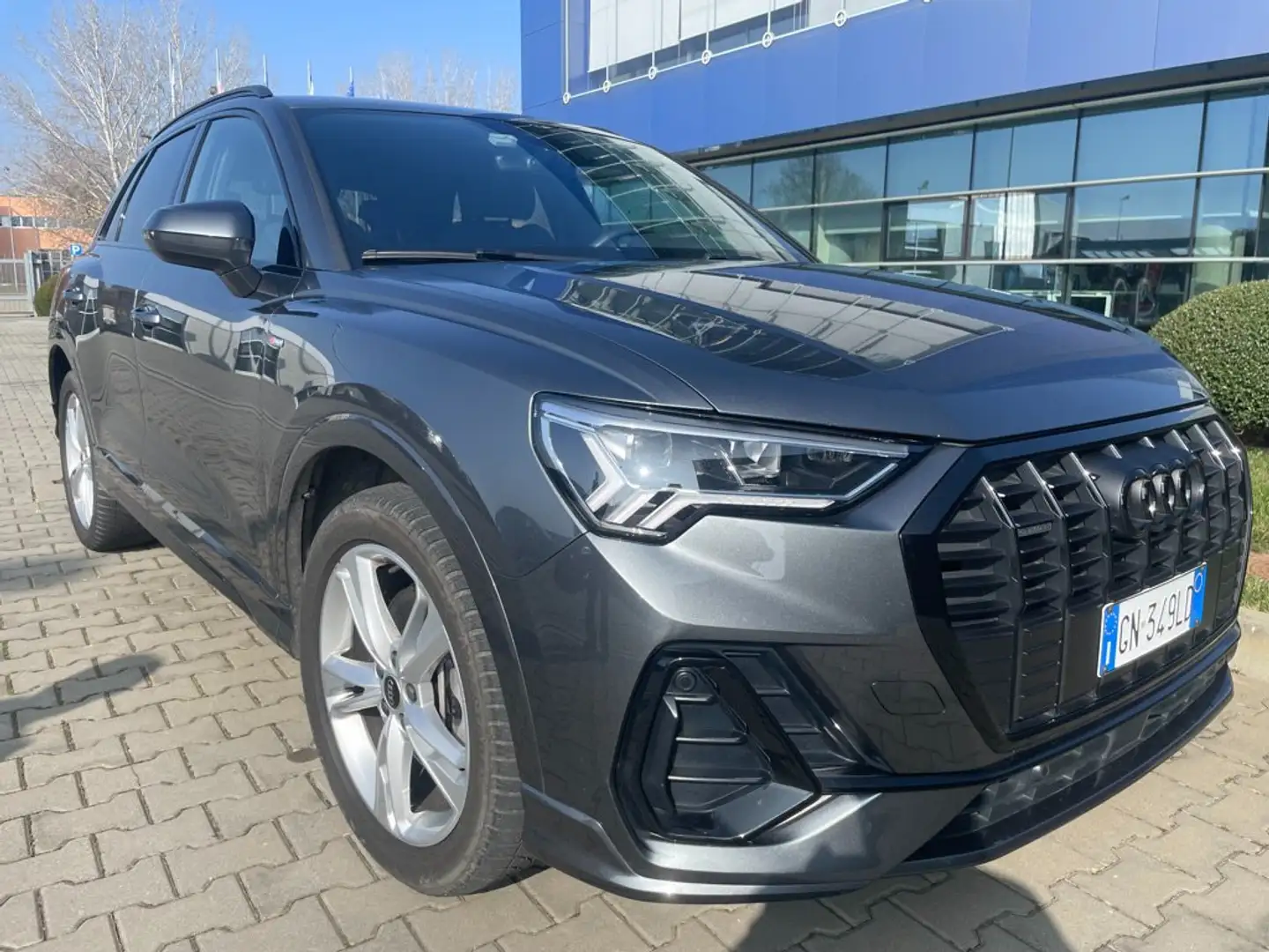 Audi Q3 Q3 45 2.0 tfsi S line edition quatt 245cv s-tronic Gris - 1