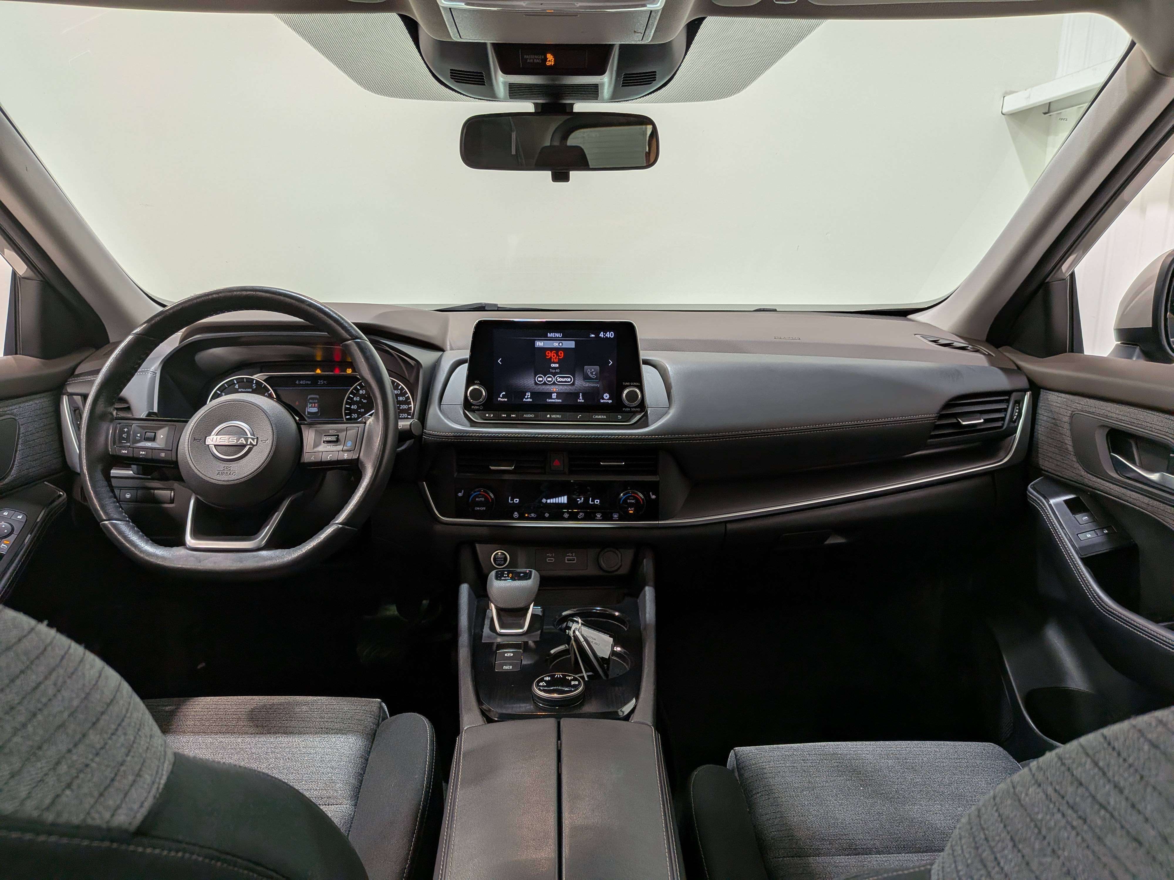Nissan Rogue 2023