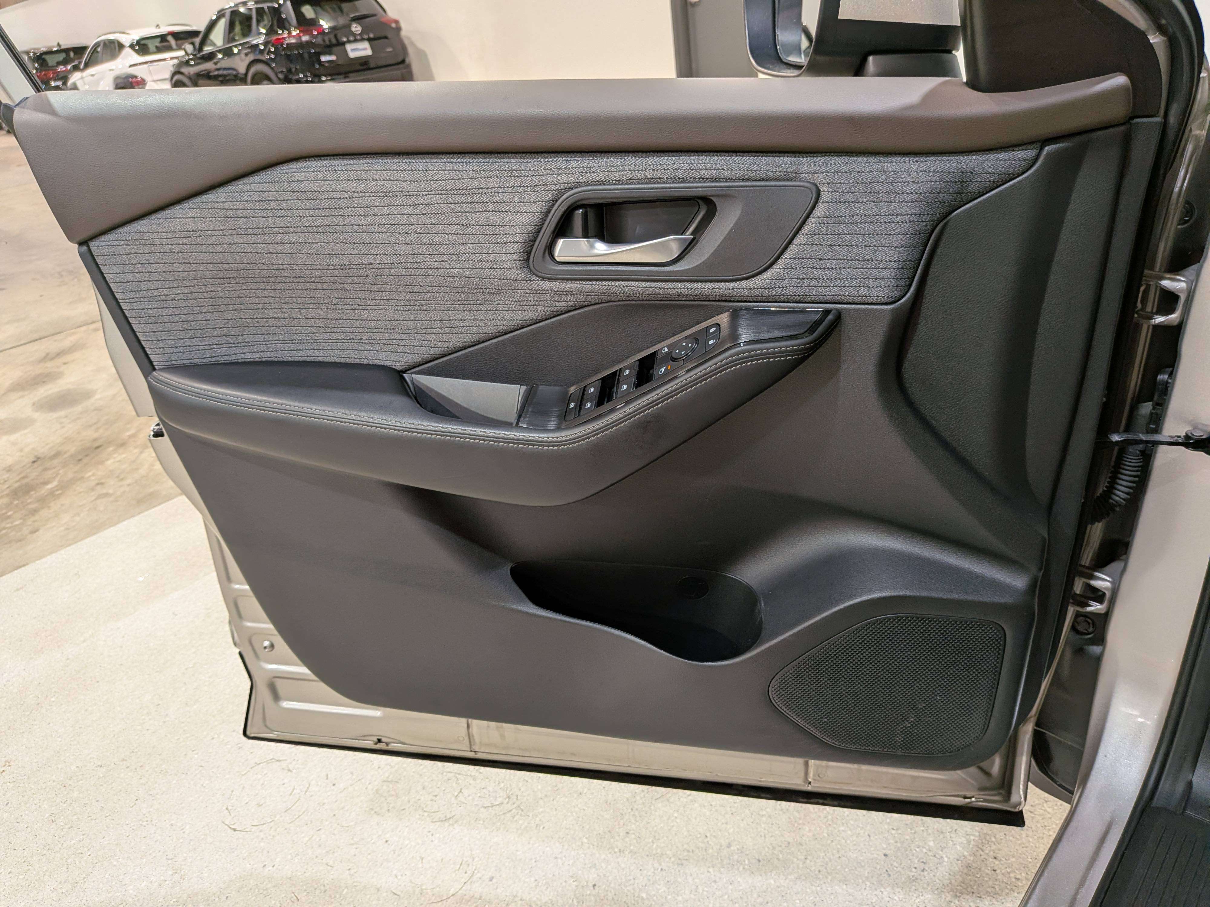 Nissan Rogue 2023