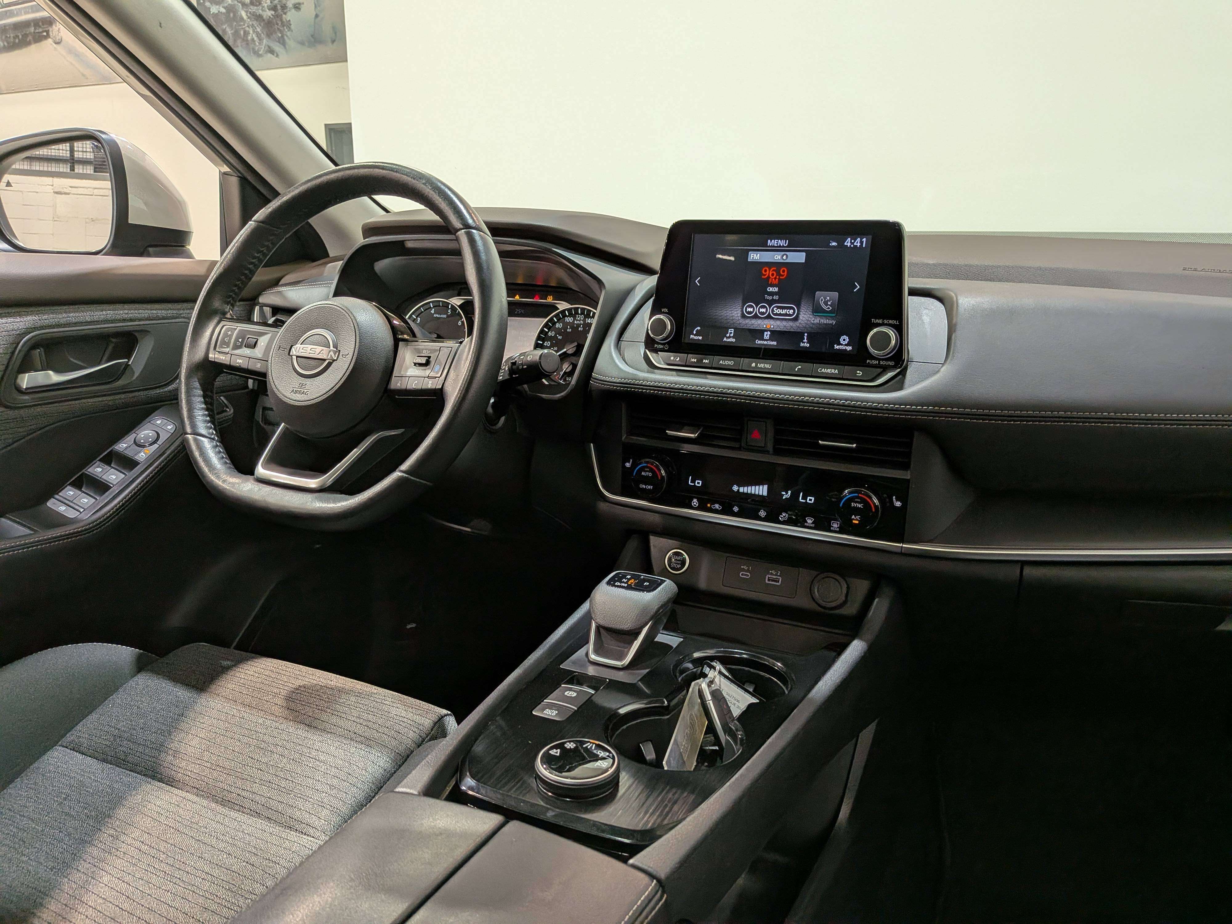 Nissan Rogue 2023