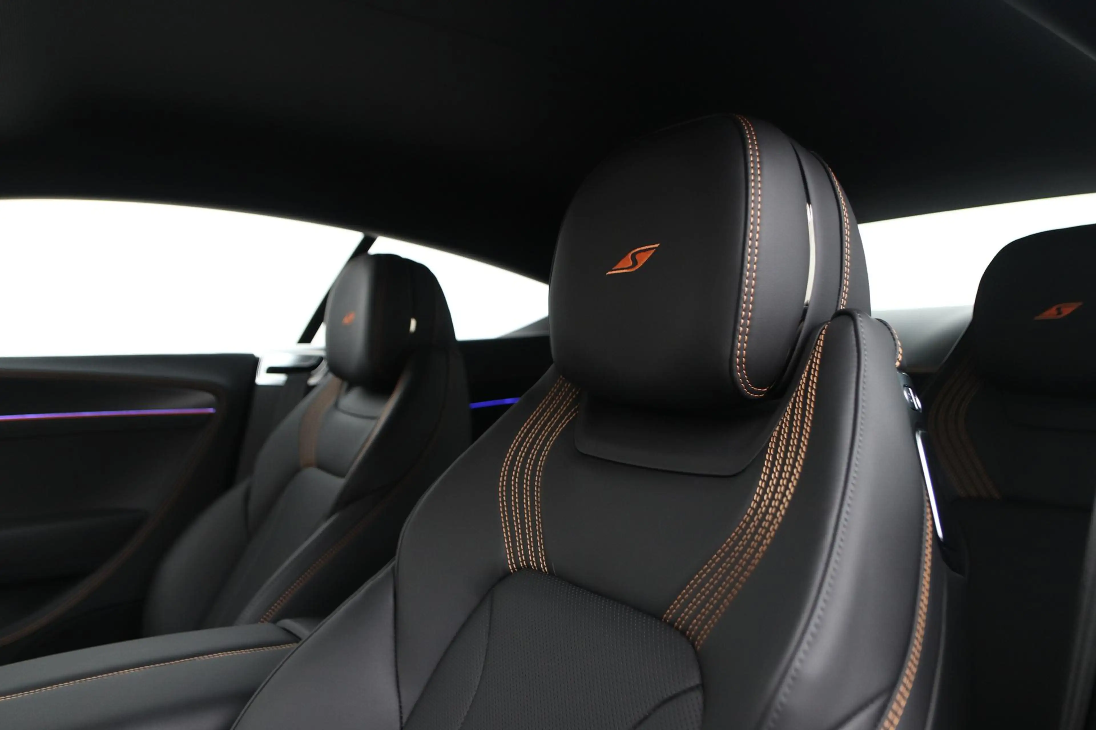 Bentley Continental GT 4.0 V8 Hybrid | Carbon Styling Edition | Touring S — photo 4
