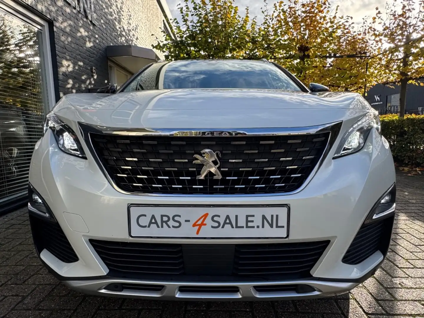 Peugeot 3008 1.2 Allure 130pk + 360 Camera + Car-play + Key les Wit - 2