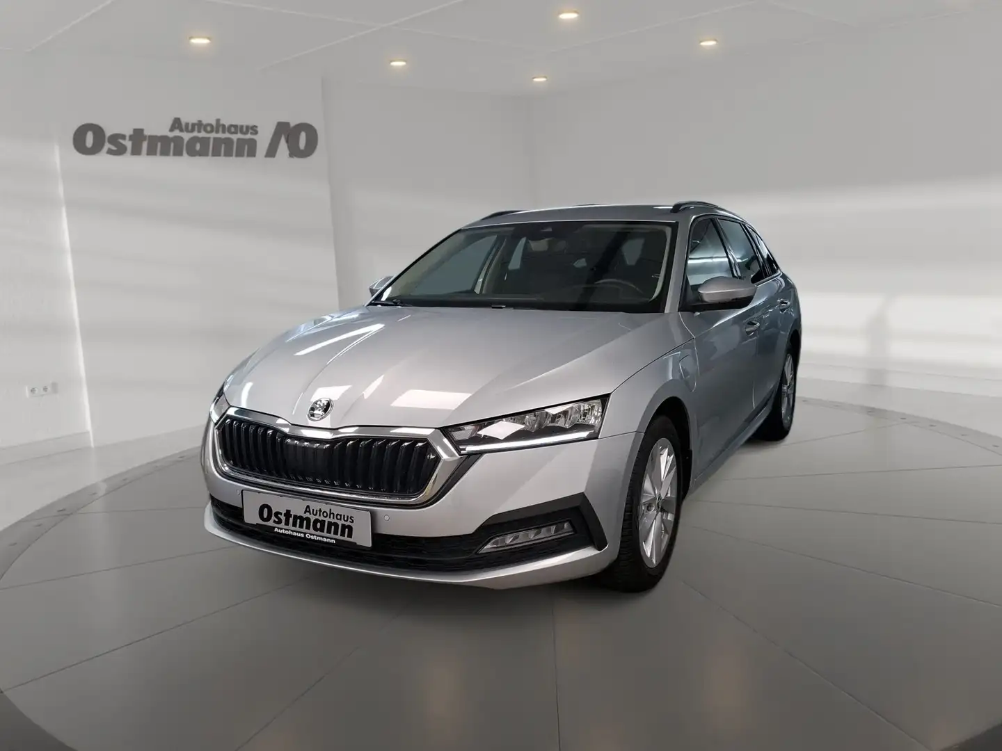 Skoda Octavia Combi 1.4 TSI Ambition iV LED ACC AHK LM Silber - 1
