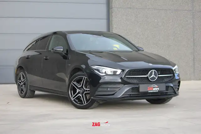 Mercedes-Benz CLA 250 CLA 250 e PHEV AMG PAKKET 12M GARANTIE NIEUWSTAAT