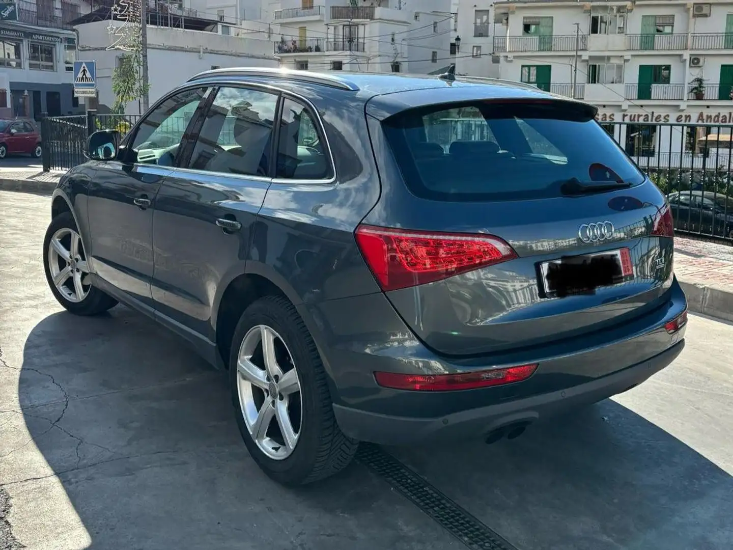 Audi Q5 2.0TDI quattro S-T 170 DPF Gris - 2
