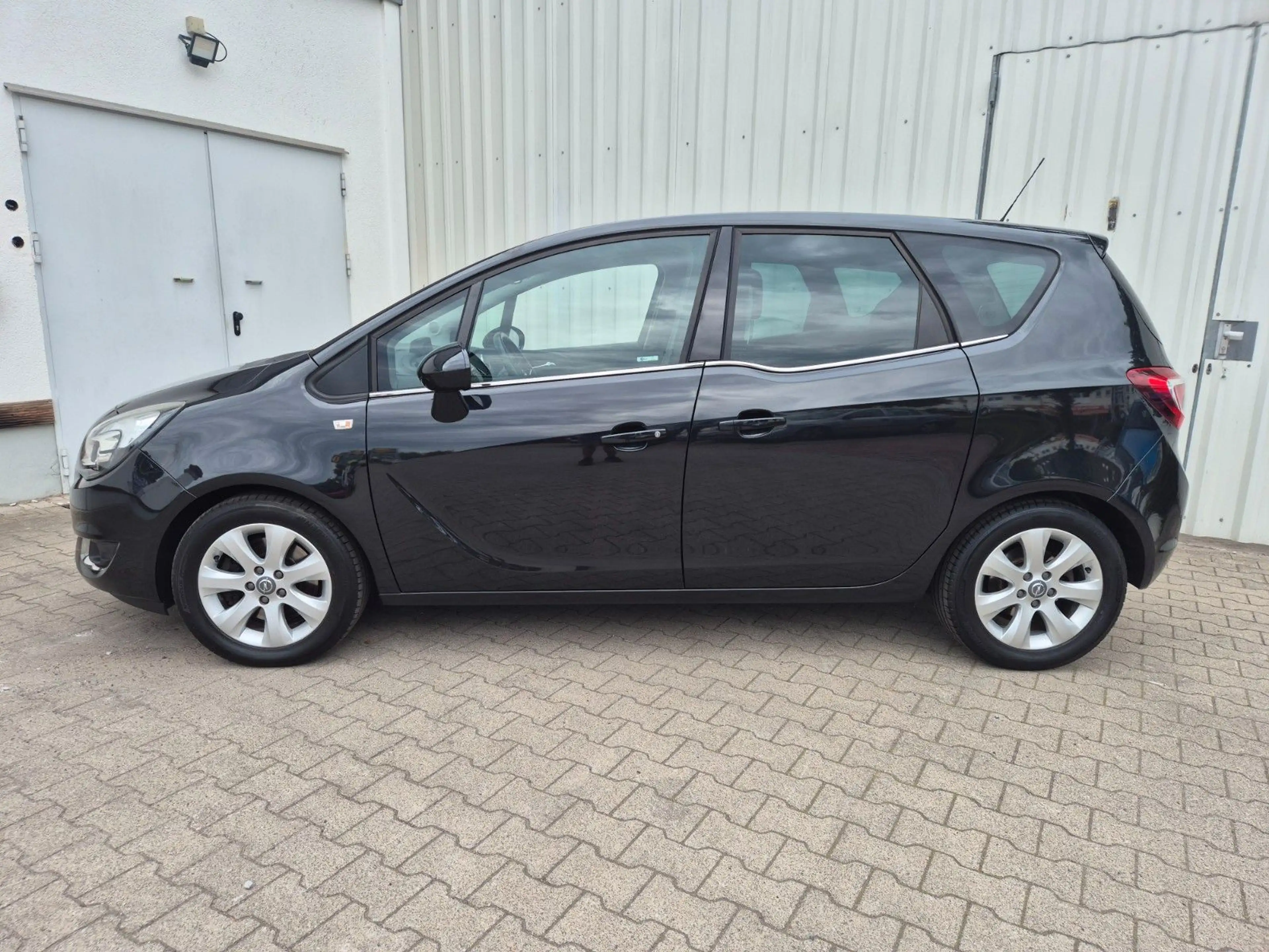 Opel Meriva B Innovation 1.HD, NAVI, LENKRADHEIZUNG — photo 2