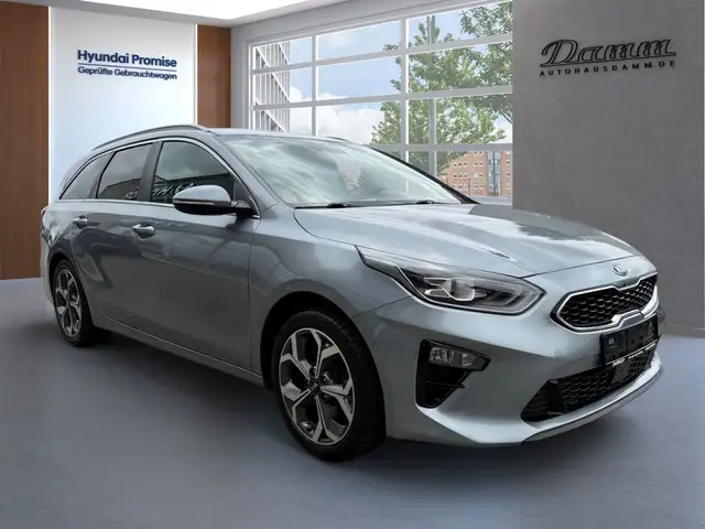 Kia Ceed view 2