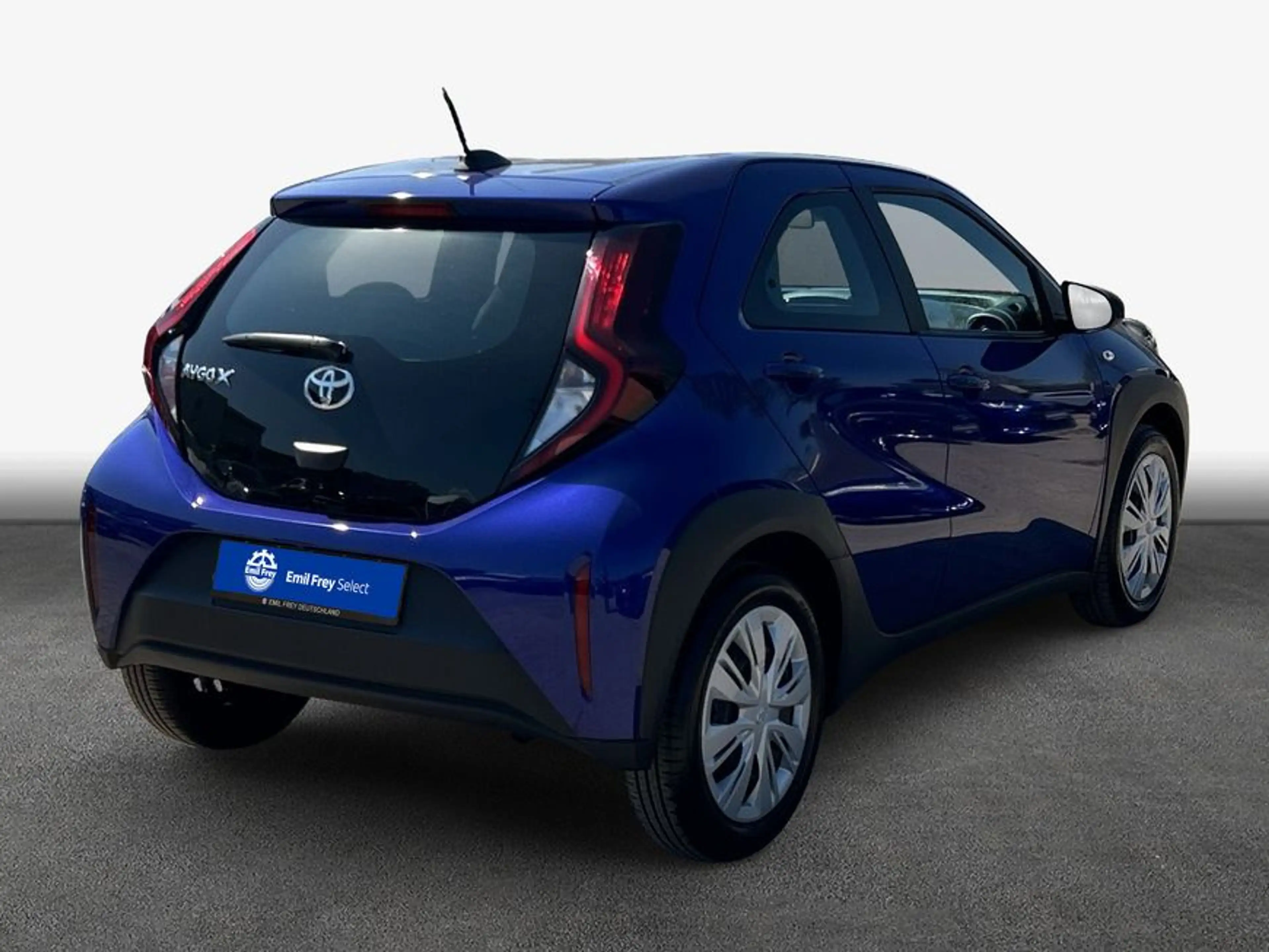 Toyota Aygo X X S-CVT Play — photo 2