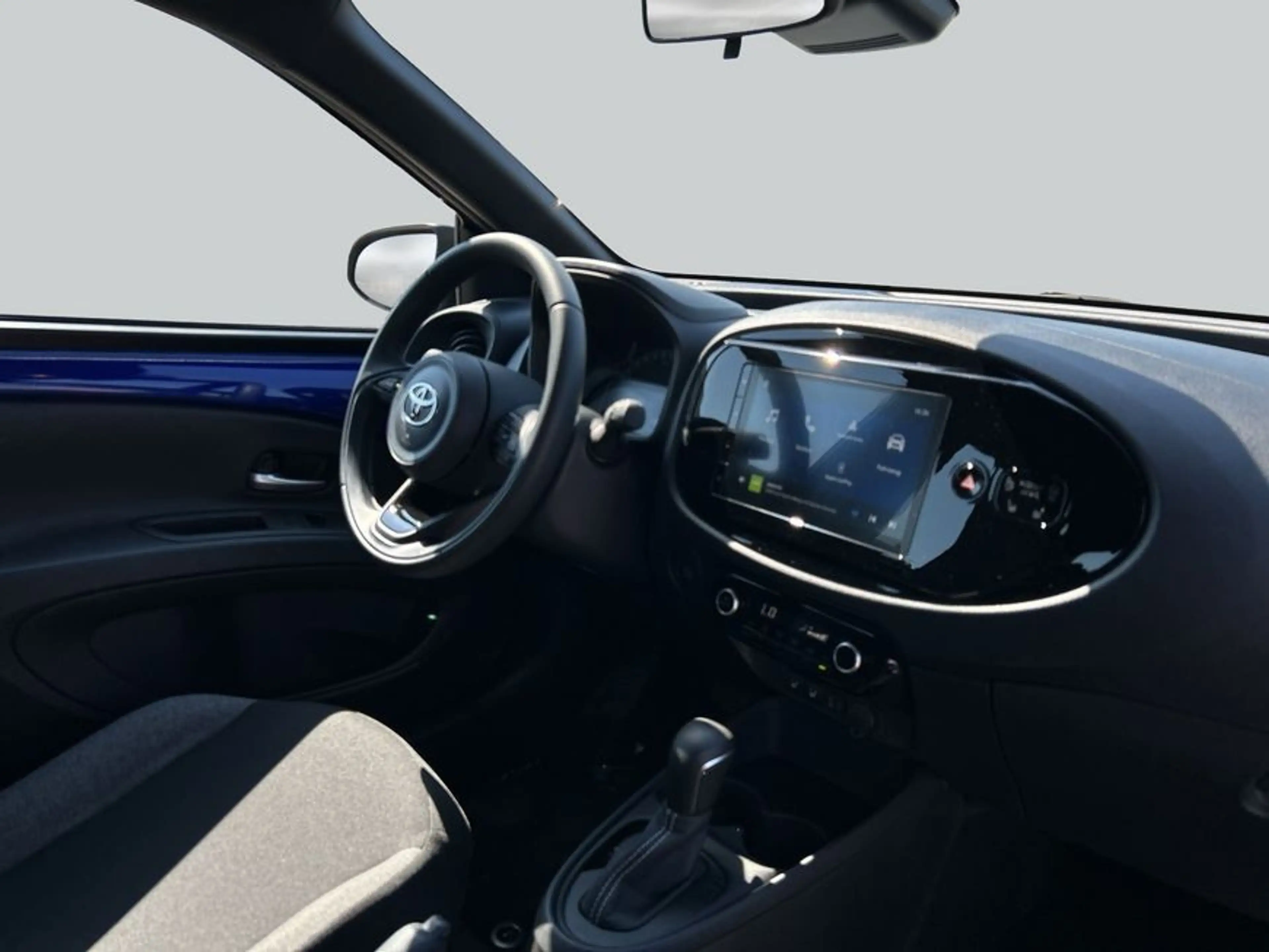 Toyota Aygo X X S-CVT Play — photo 15