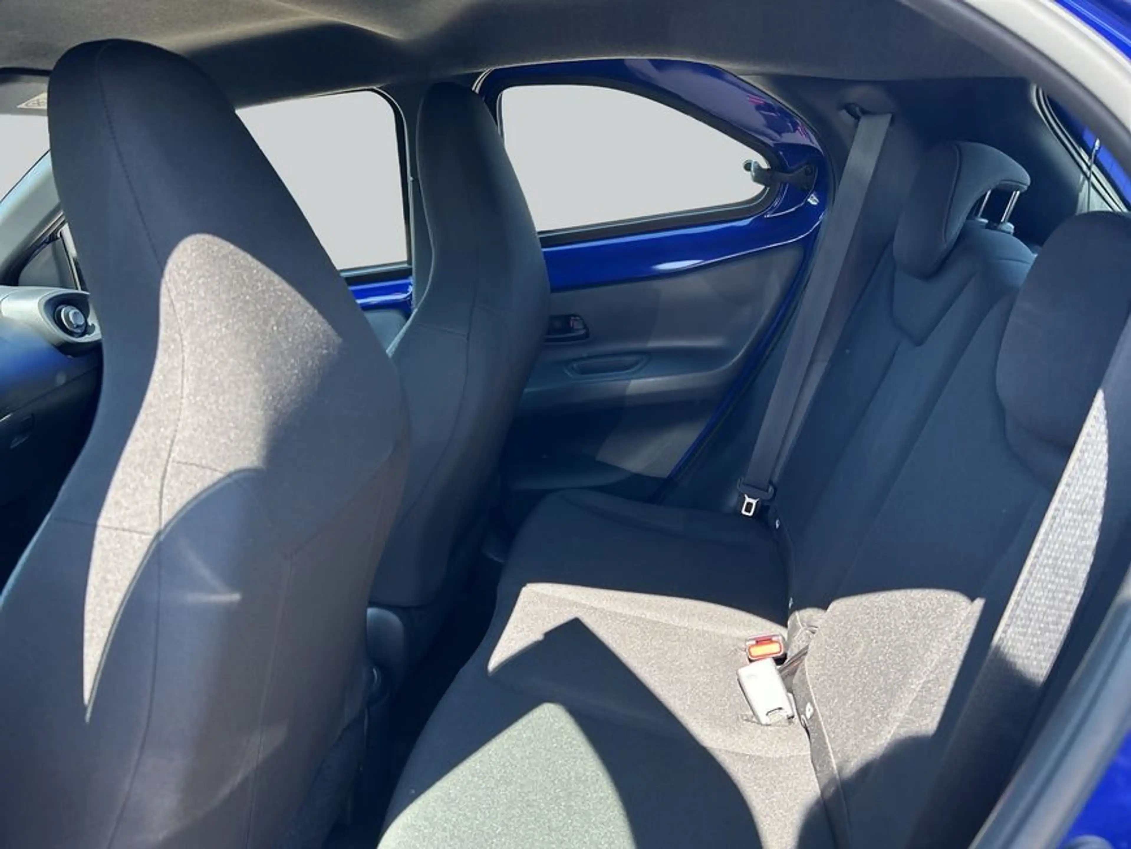 Toyota Aygo X X S-CVT Play — photo 11