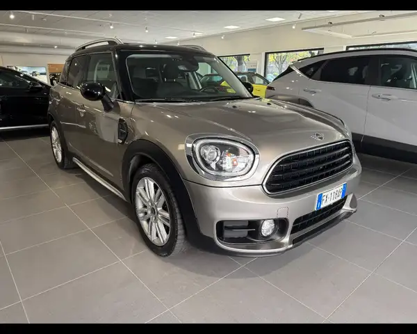 MINI Cooper D Countryman Countrym.(F60) - Mini 2.0 Cooper D Hype Countryman