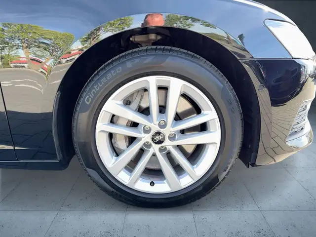 Audi A6 view 7