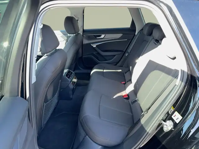 Audi A6 view 12