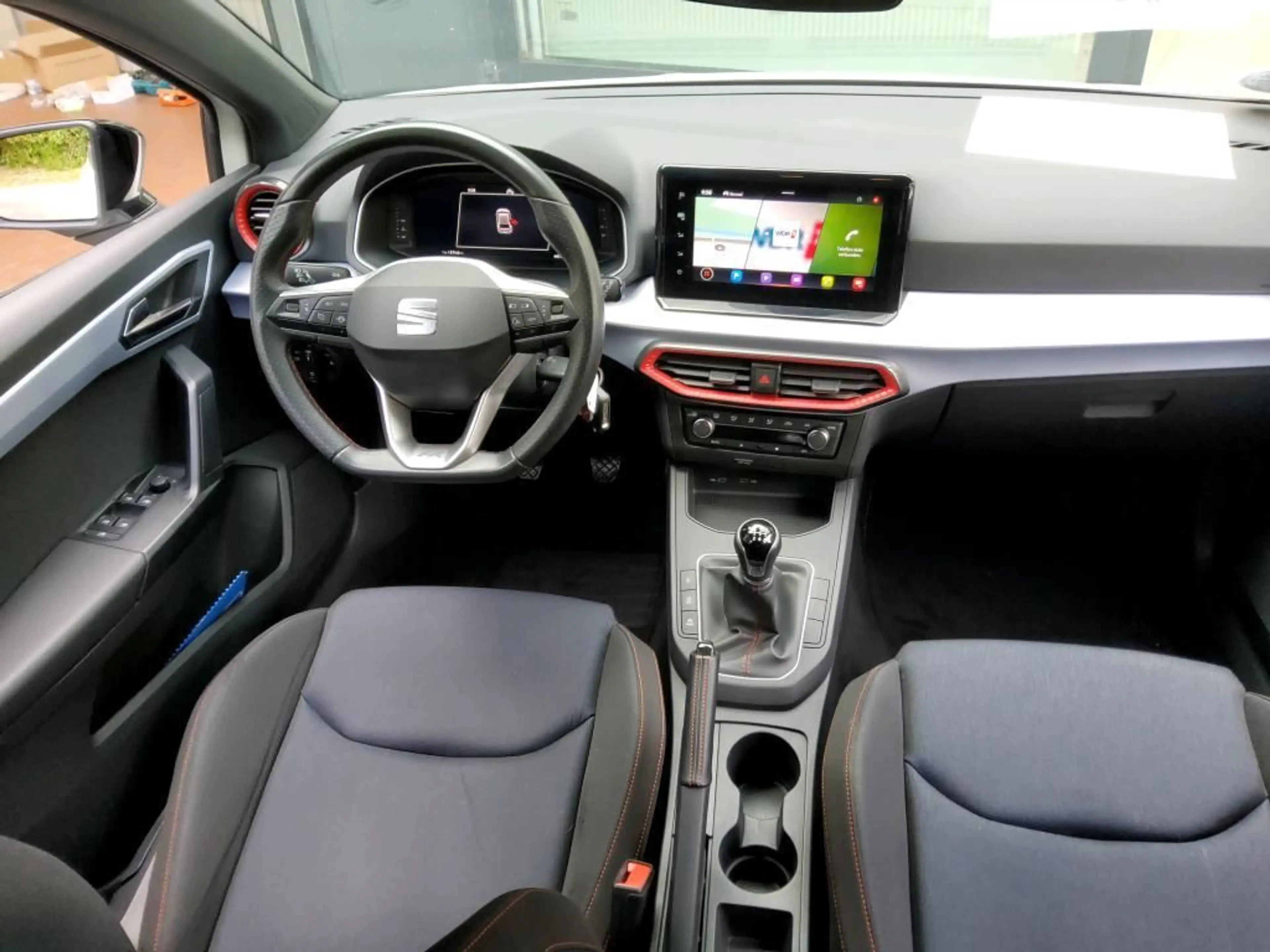 SEAT Ibiza 1.0 TSI FR *ViCo*MATRIX*NAVI*17-ZOLL* — photo 6