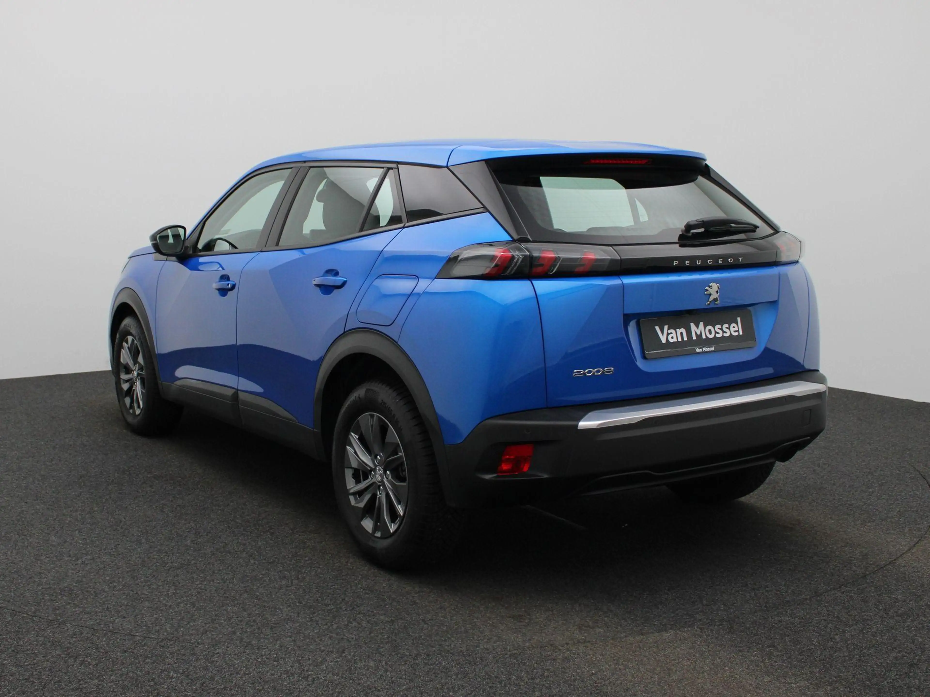 Peugeot 2008 1.2 PureTech Active | Apple Carplay / Android Auto — photo 2
