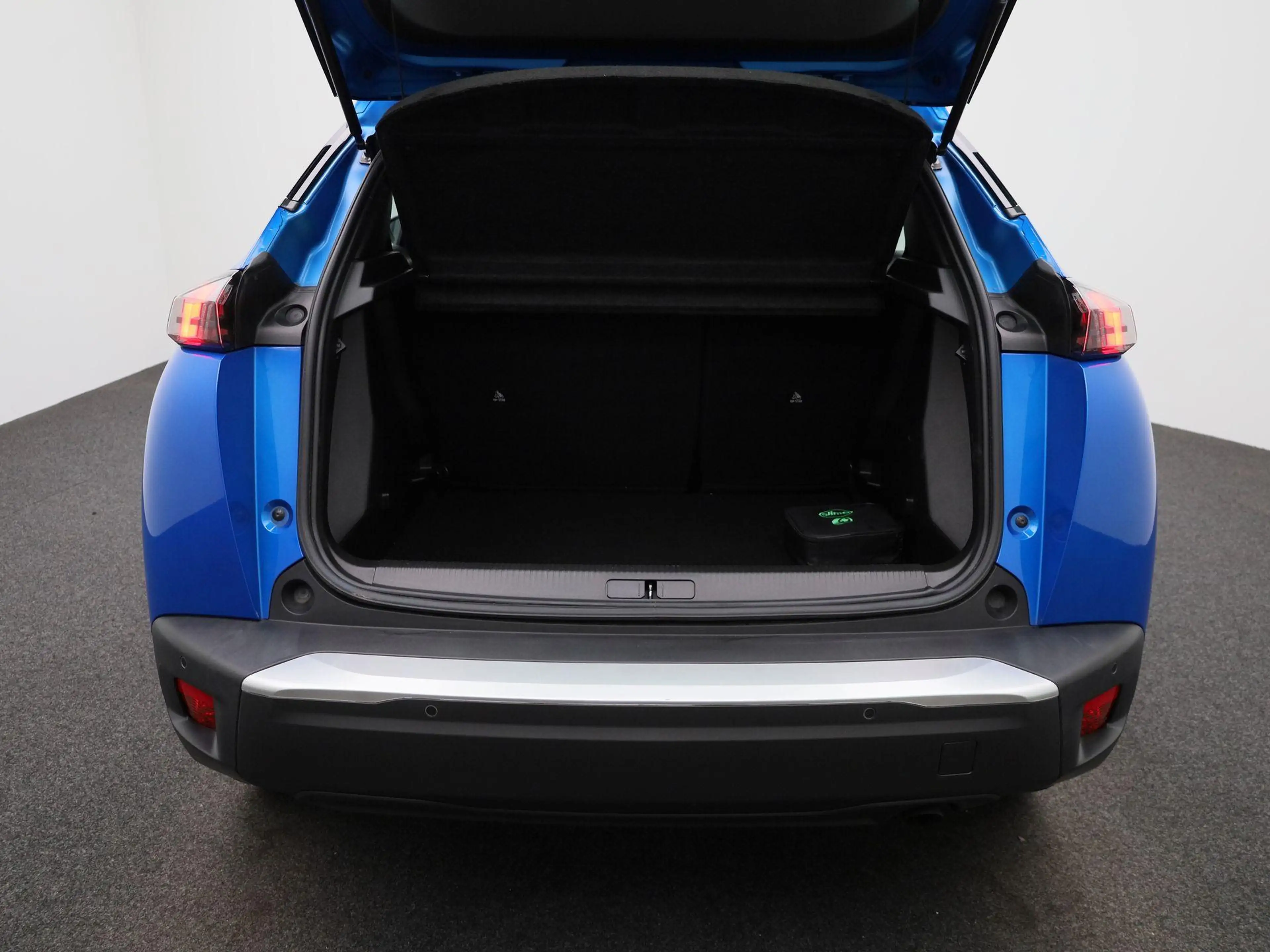 Peugeot 2008 1.2 PureTech Active | Apple Carplay / Android Auto — photo 13