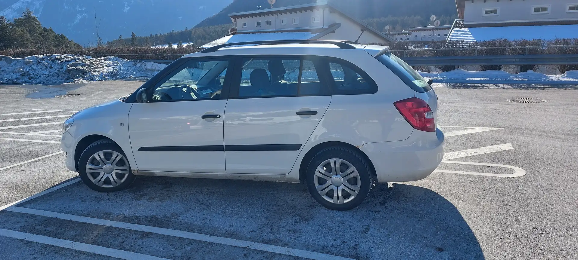 Skoda Fabia Fabia Combi Active Clever 1,6 TDI DPF Active Clever Weiß - 1