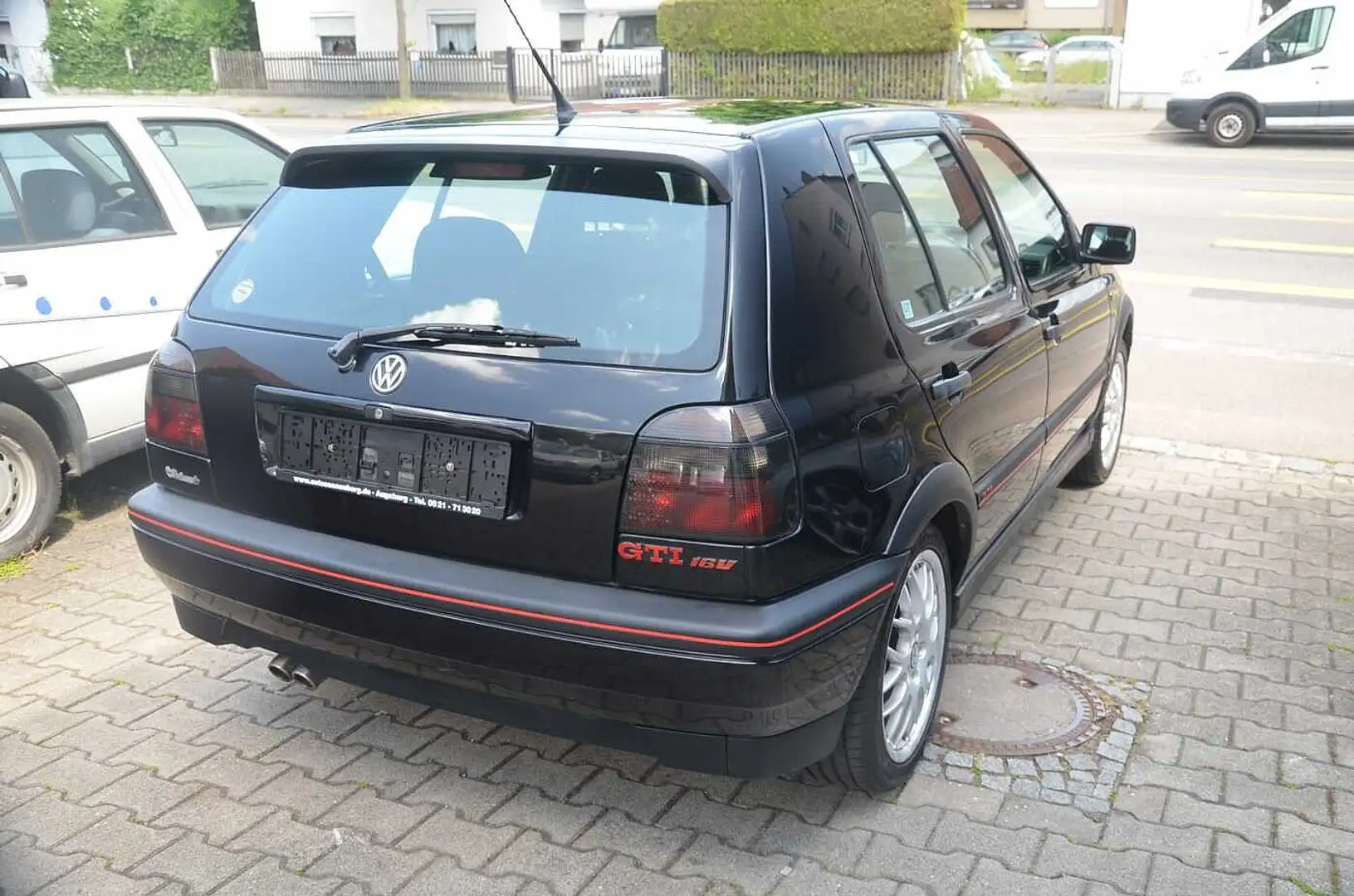 Volkswagen Golf 3 GTI 16V, 4türer, 20Jahre GTI Sondermodell Zwart - 2