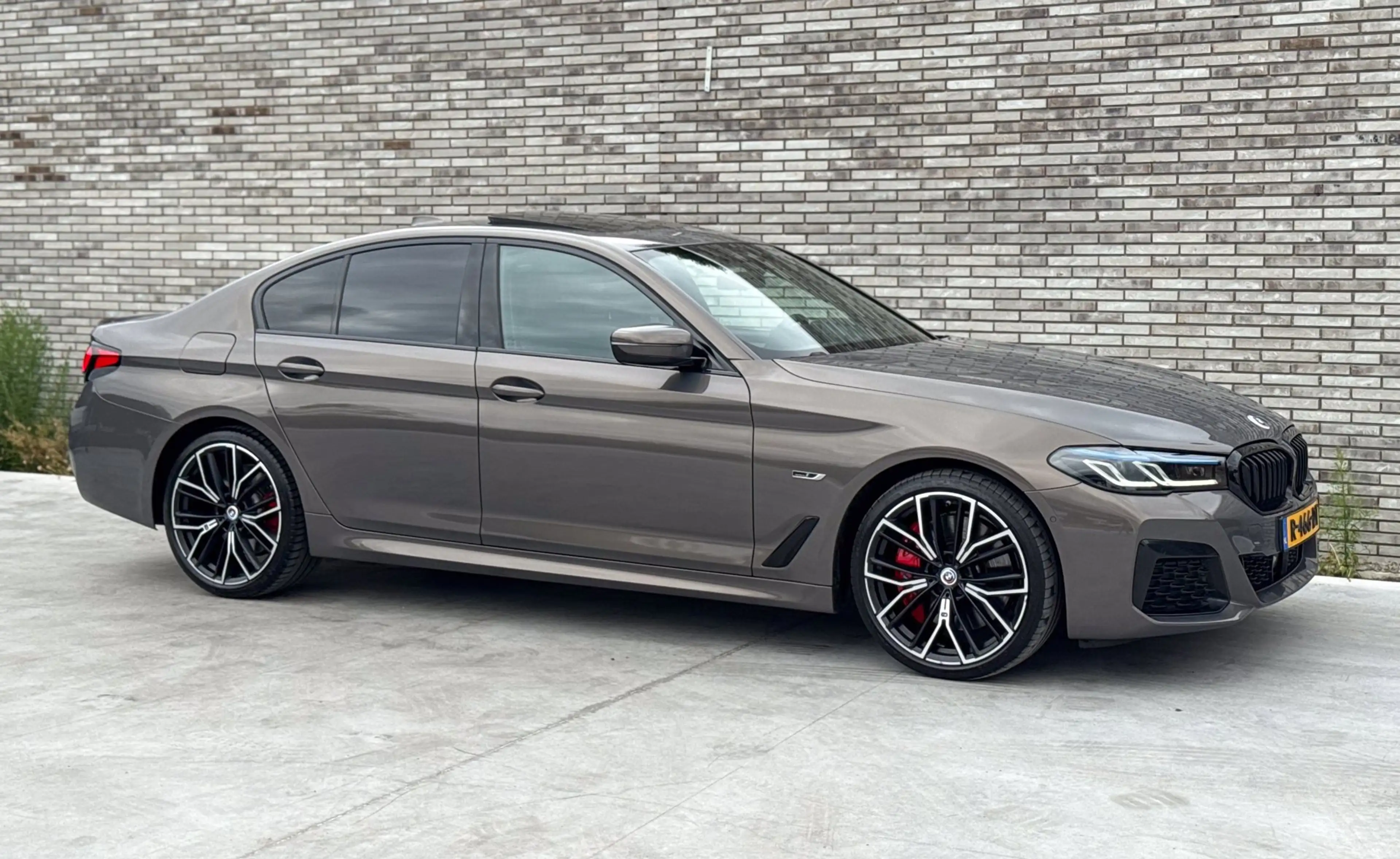 BMW 545 5-serie 545e xDrive * INIVIDUAL * HUD * ACHTER AS — photo 7